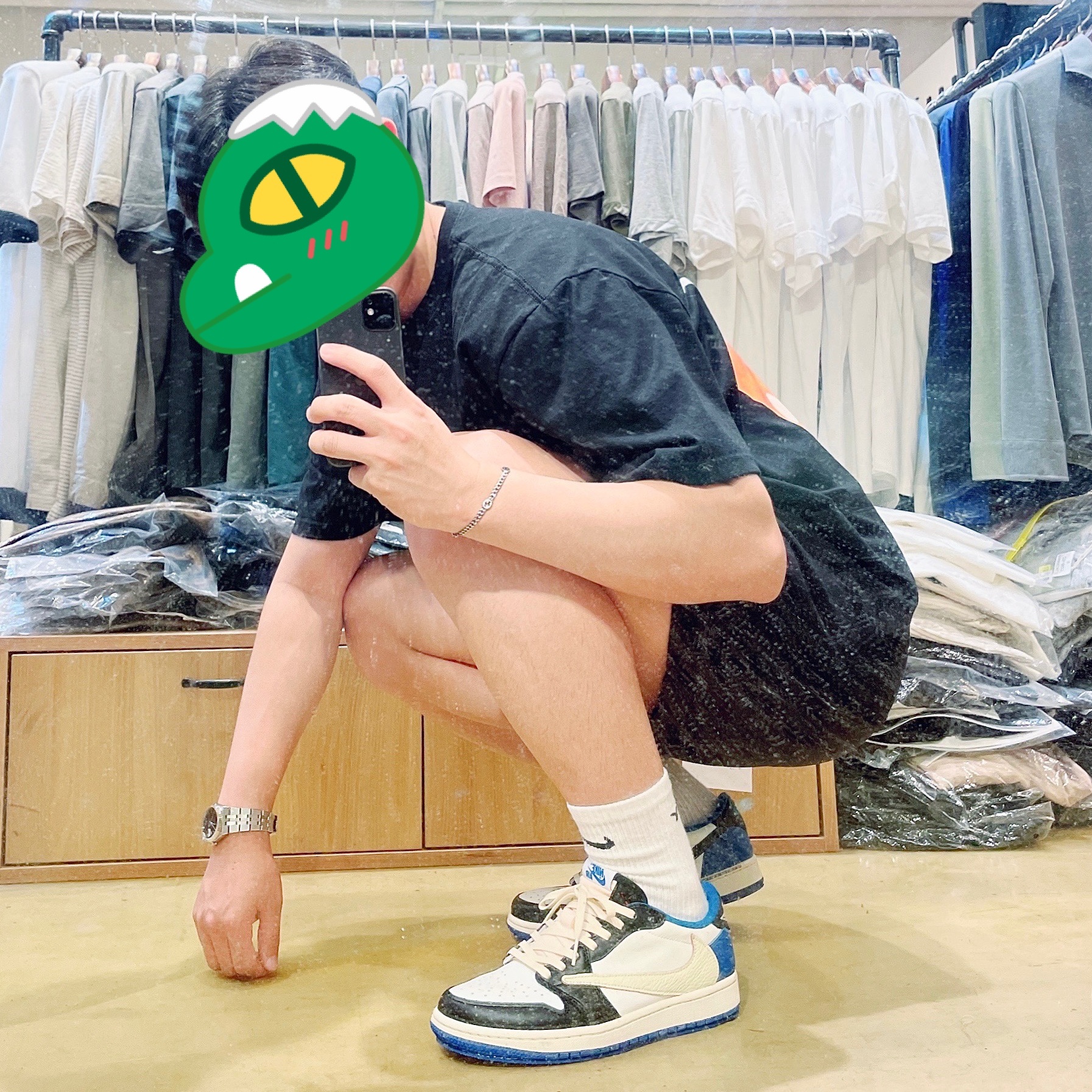 Jordan 1 x Travis Scott x Fragment Retro Low OG SP Military Blue, Gucci Interlocking G Bracelet Silver 착용 스타일 - 1