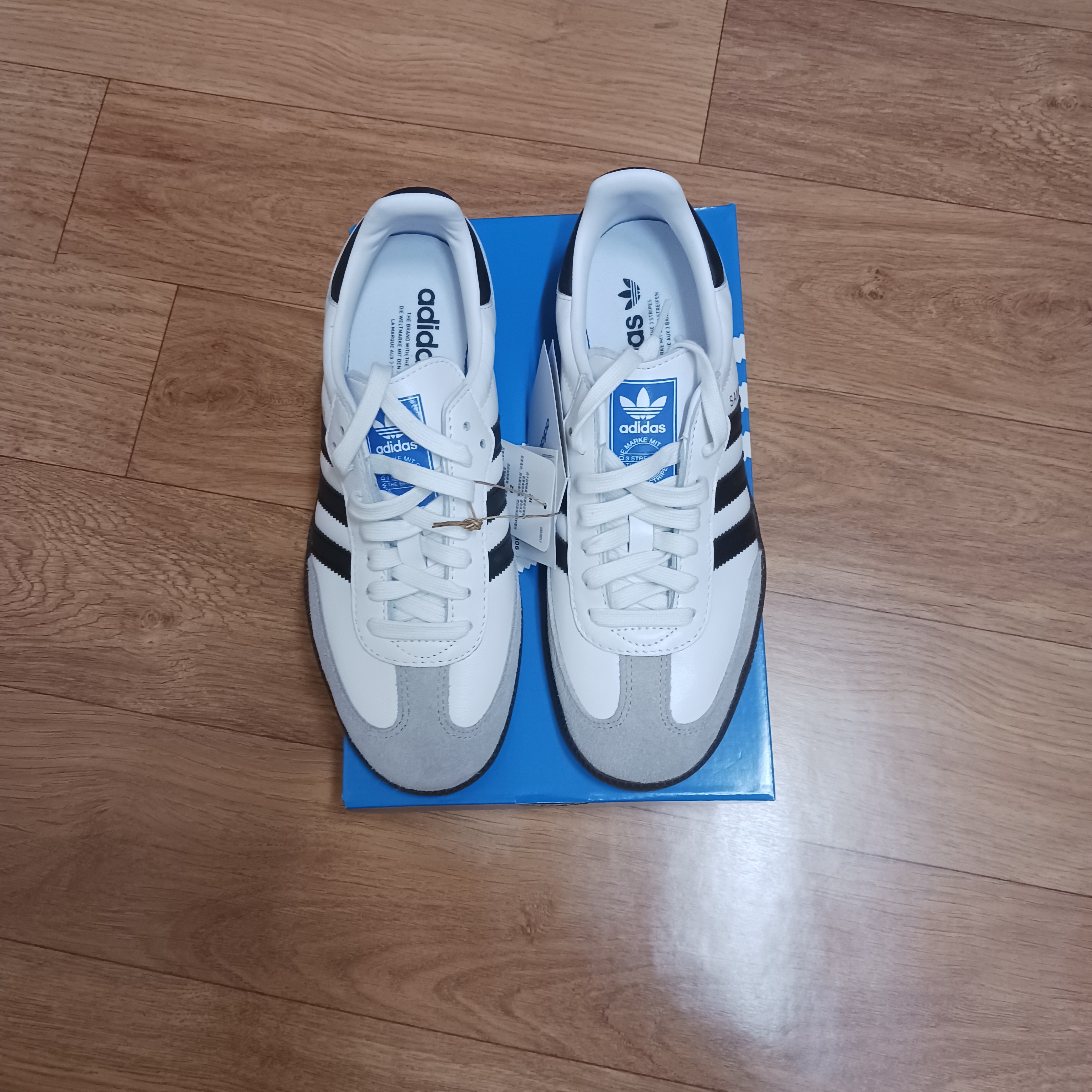 Adidas Samba OG Cloud White 착용 스타일 - 2