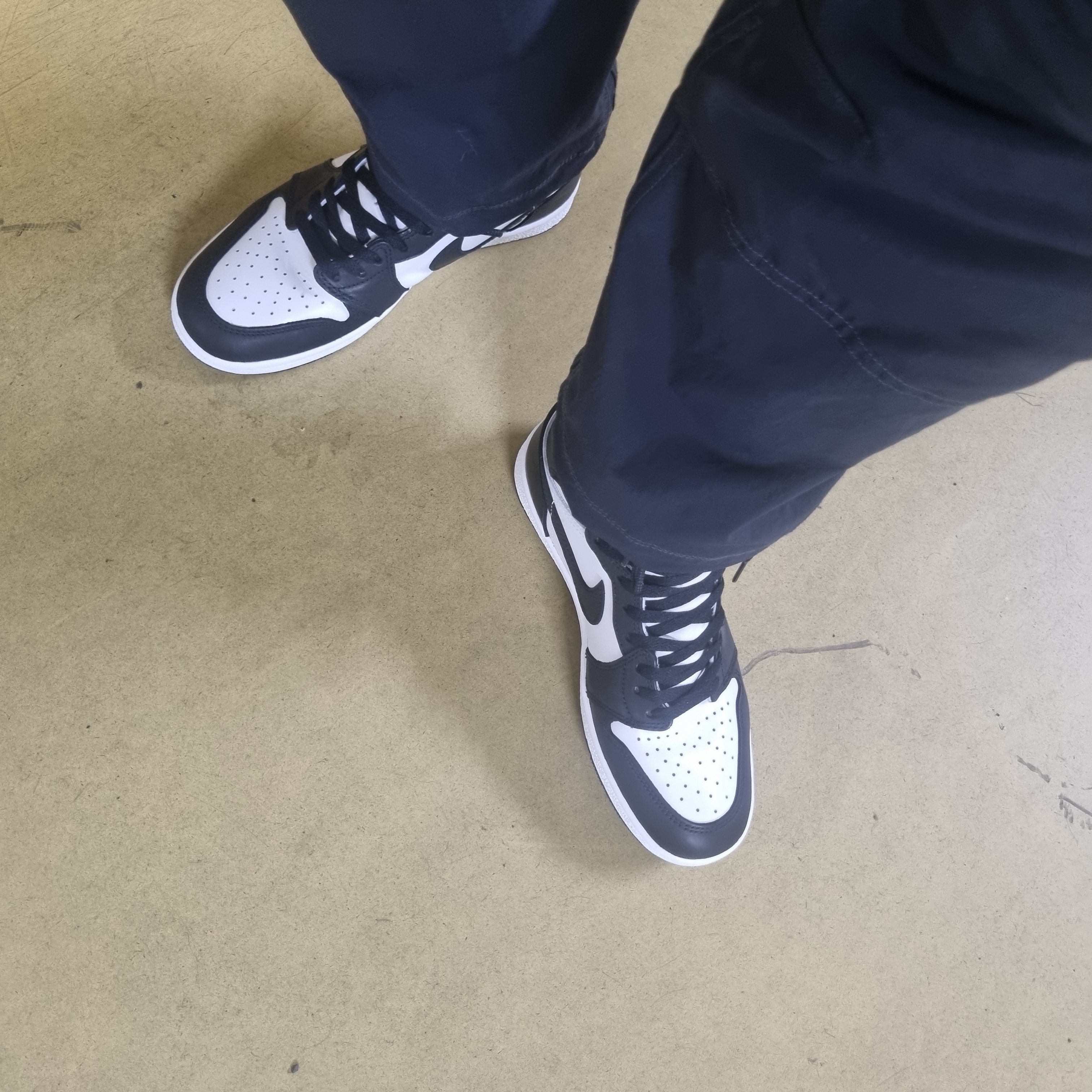 Jordan 1 High 85 Black White 착용 스타일