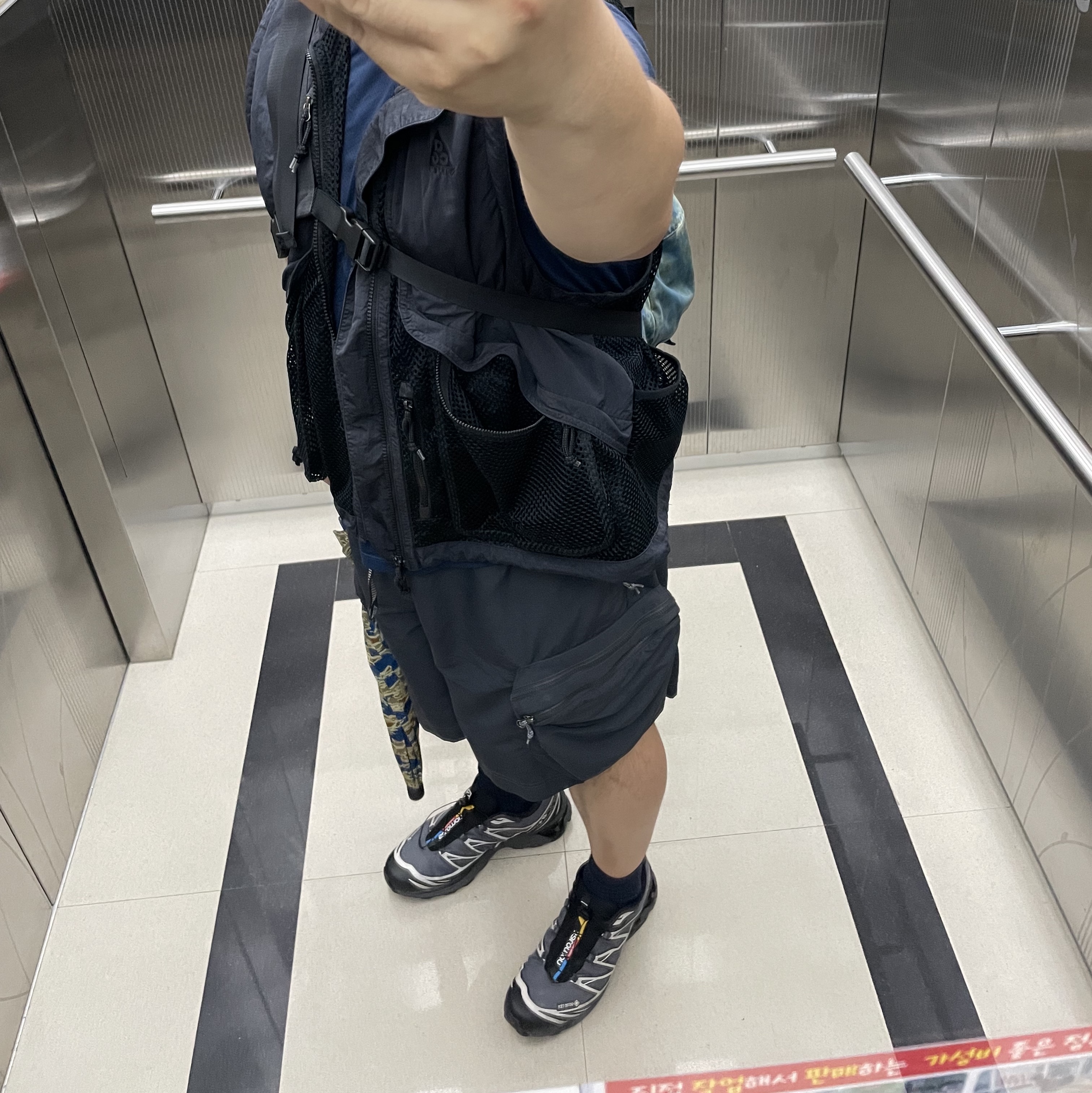 Salomon XT-6 Gore-Tex Black Ebony 착용 스타일