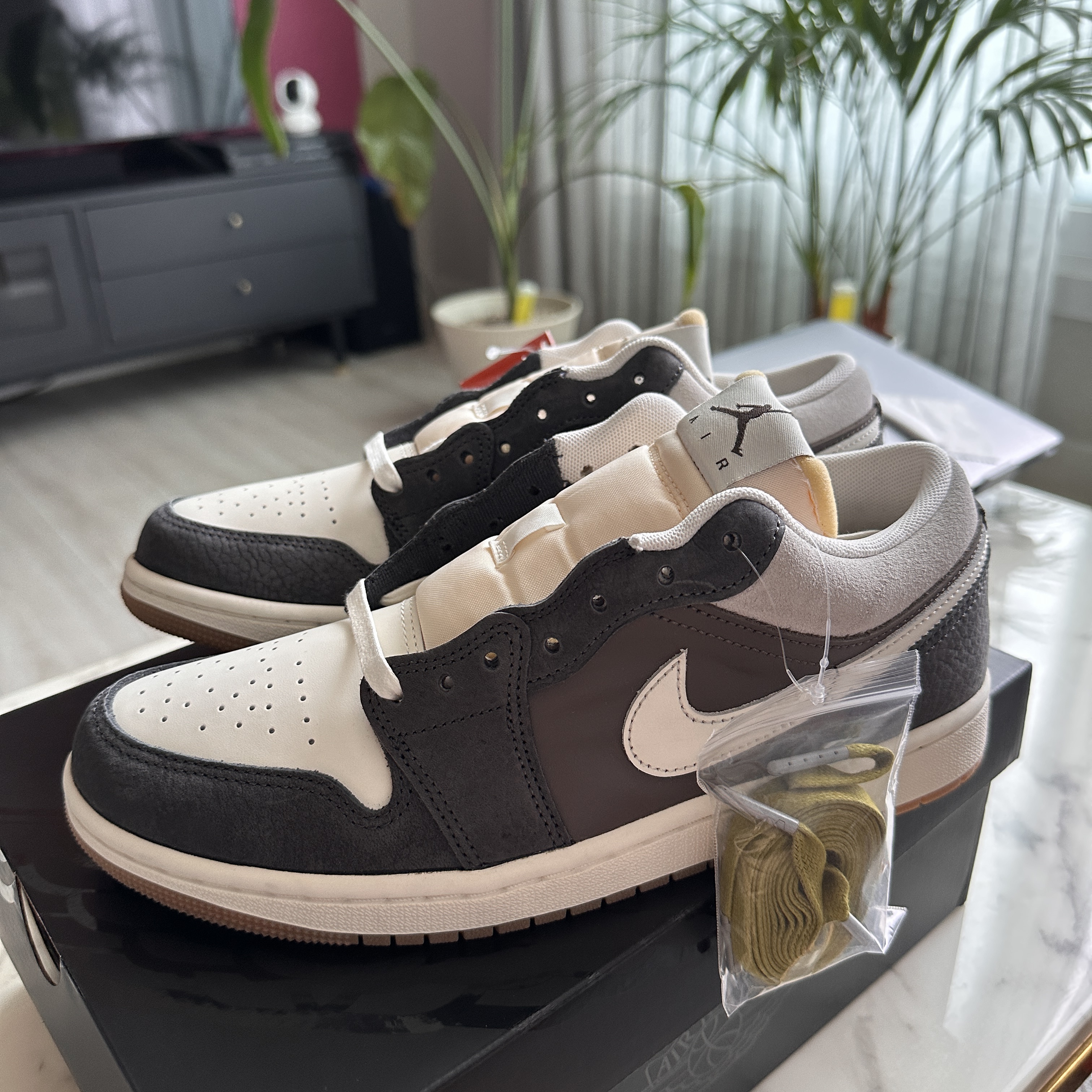 Jordan 1 Low Kkachi 착용 스타일 - 2