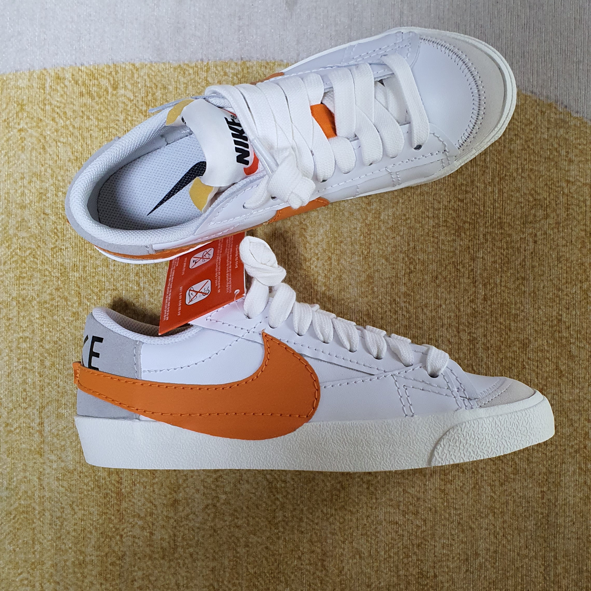 Nike Blazer Low '77 Jumbo White Alpha Orange 착용 스타일