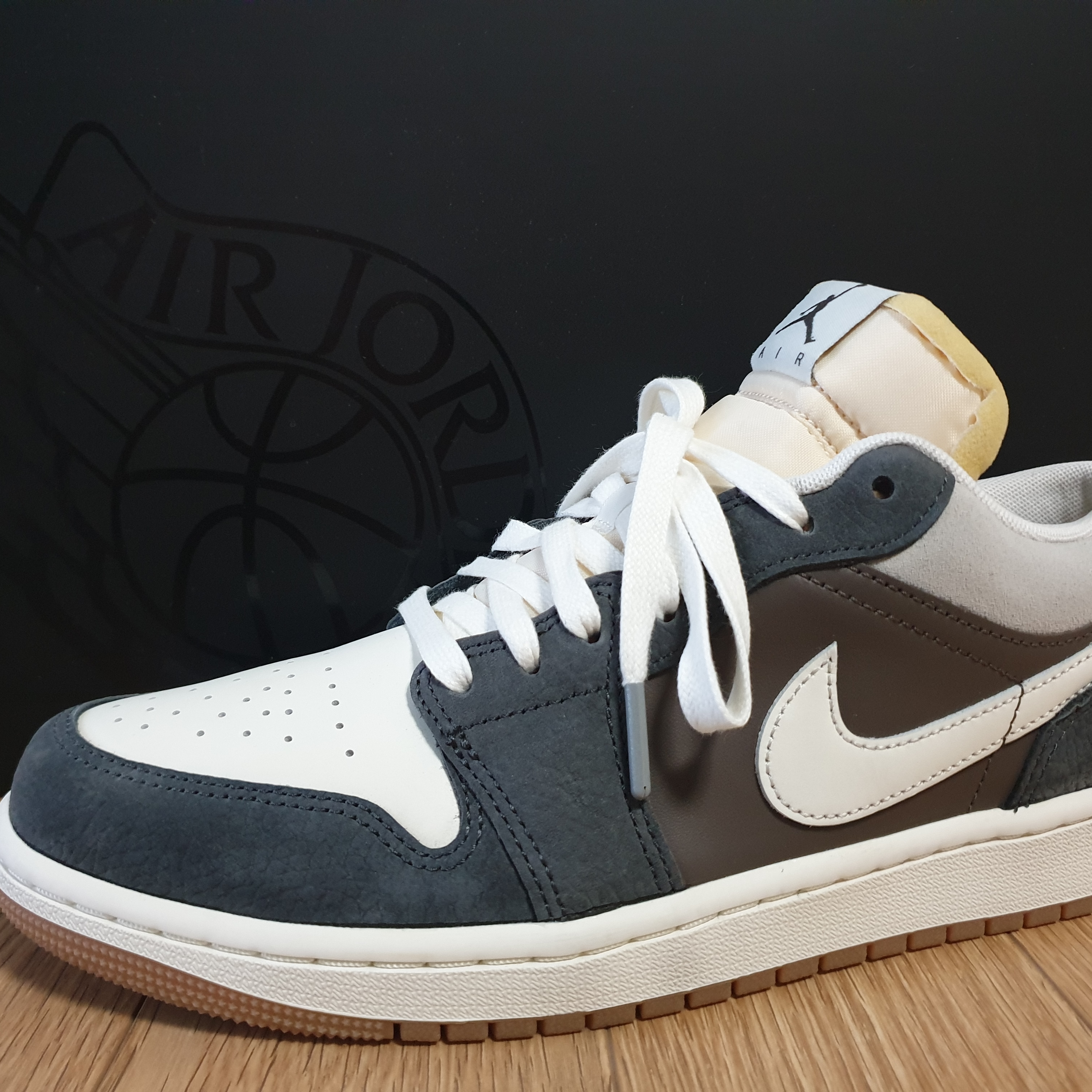 Jordan 1 Low Kkachi 착용 스타일 - 1