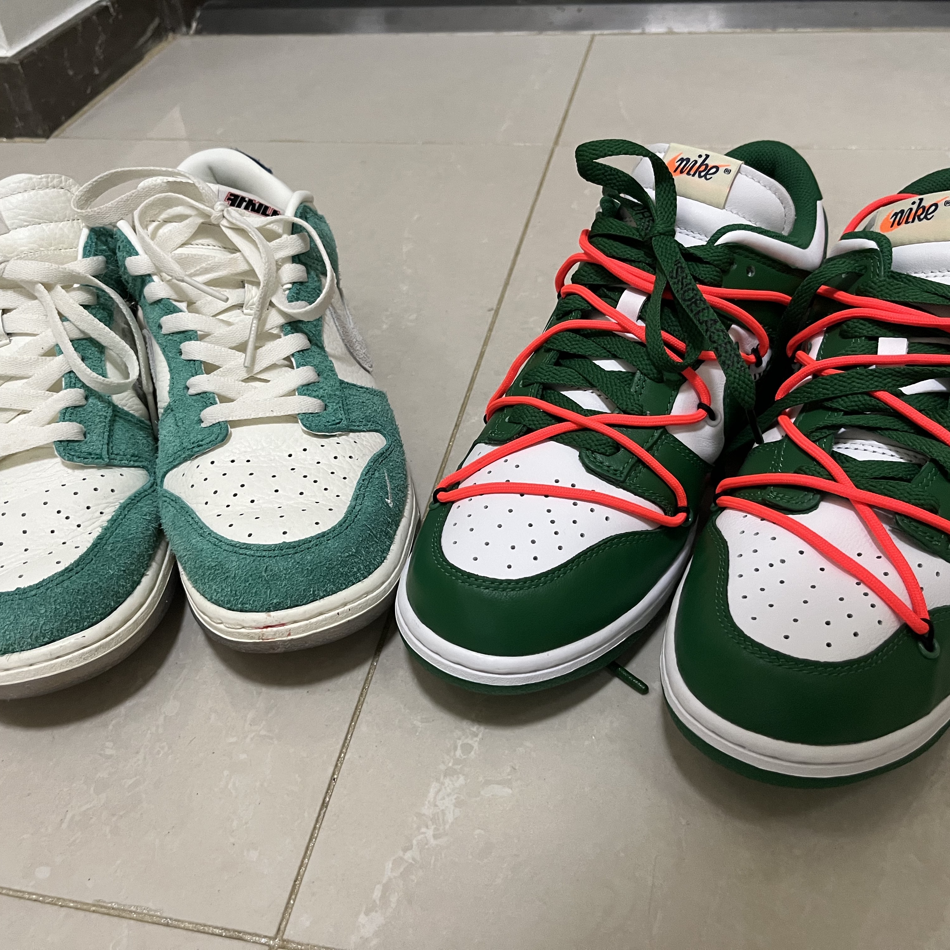 Nike x Off-White Dunk Low Pine Green, Nike x Kasina Dunk Low Road Sign - Kasina Exclusive 착용 스타일