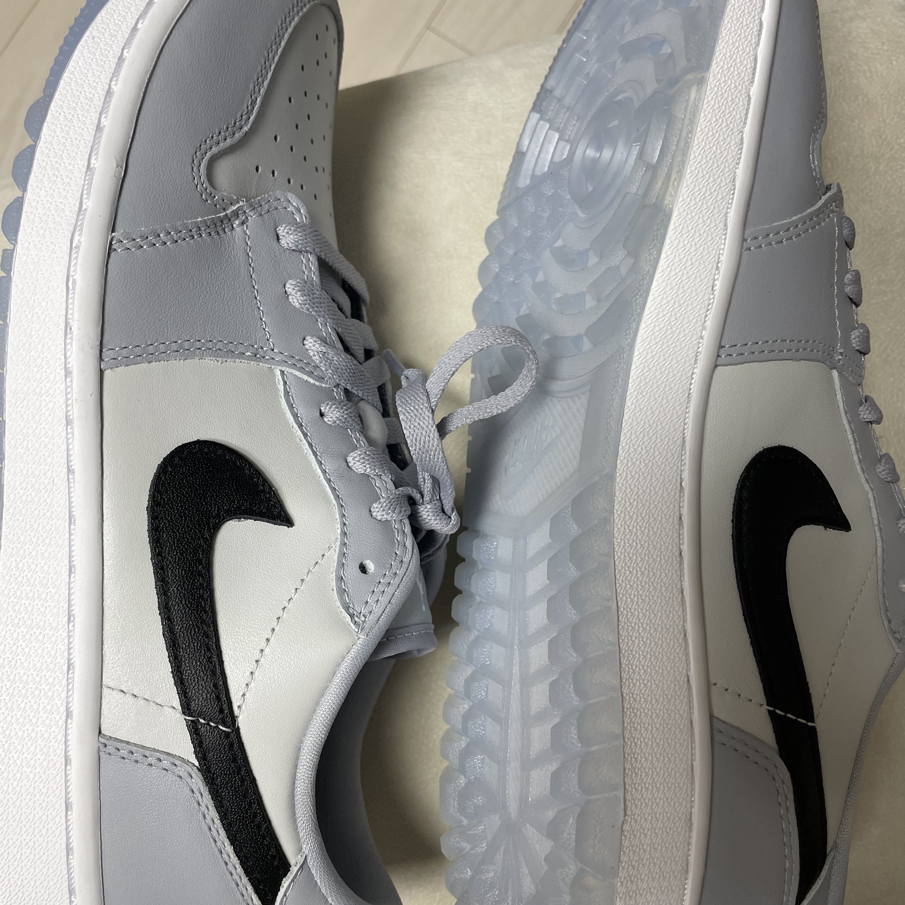Jordan 1 Low Golf Wolf Grey 착용 스타일 - 4