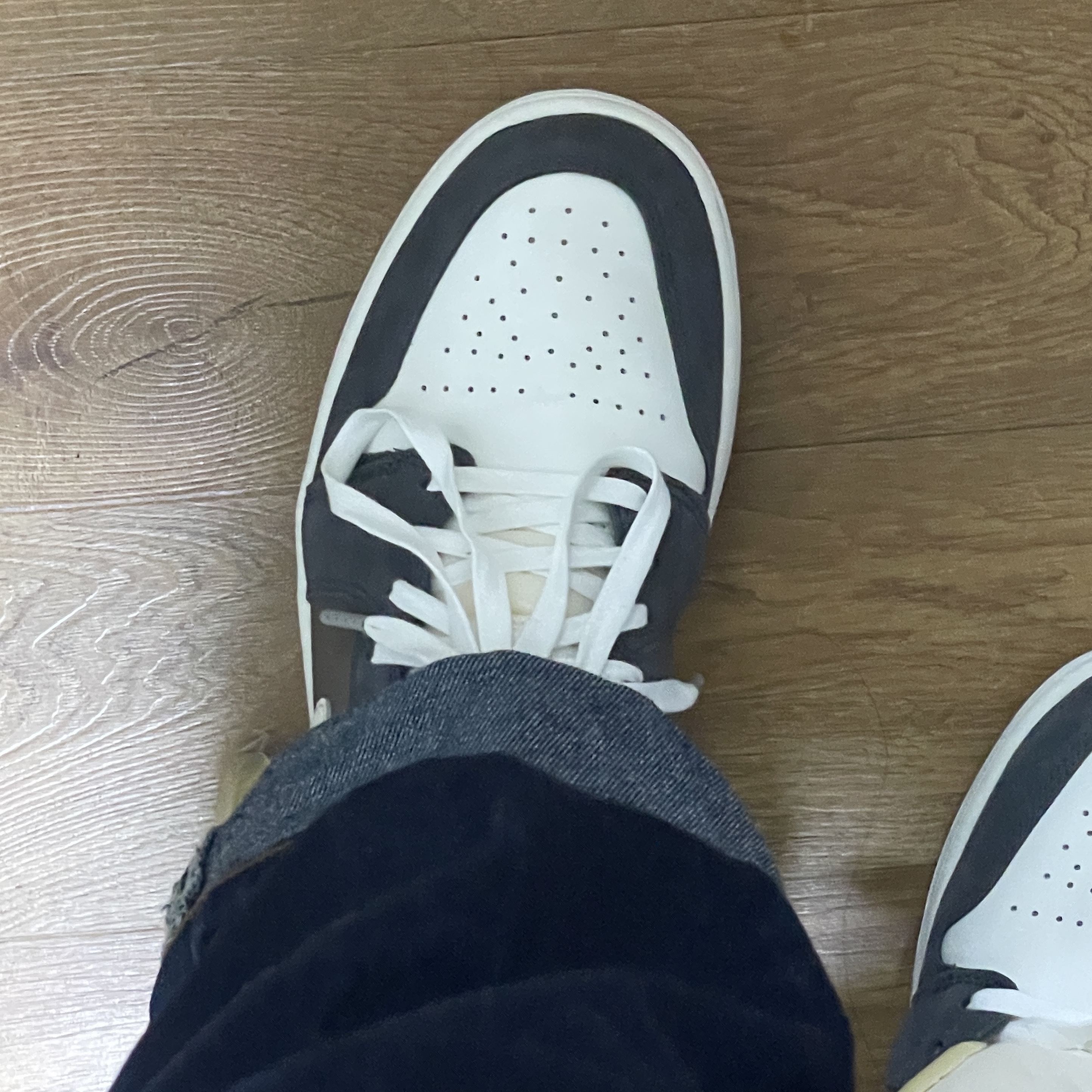 Jordan 1 Low Kkachi 착용 스타일 - 1