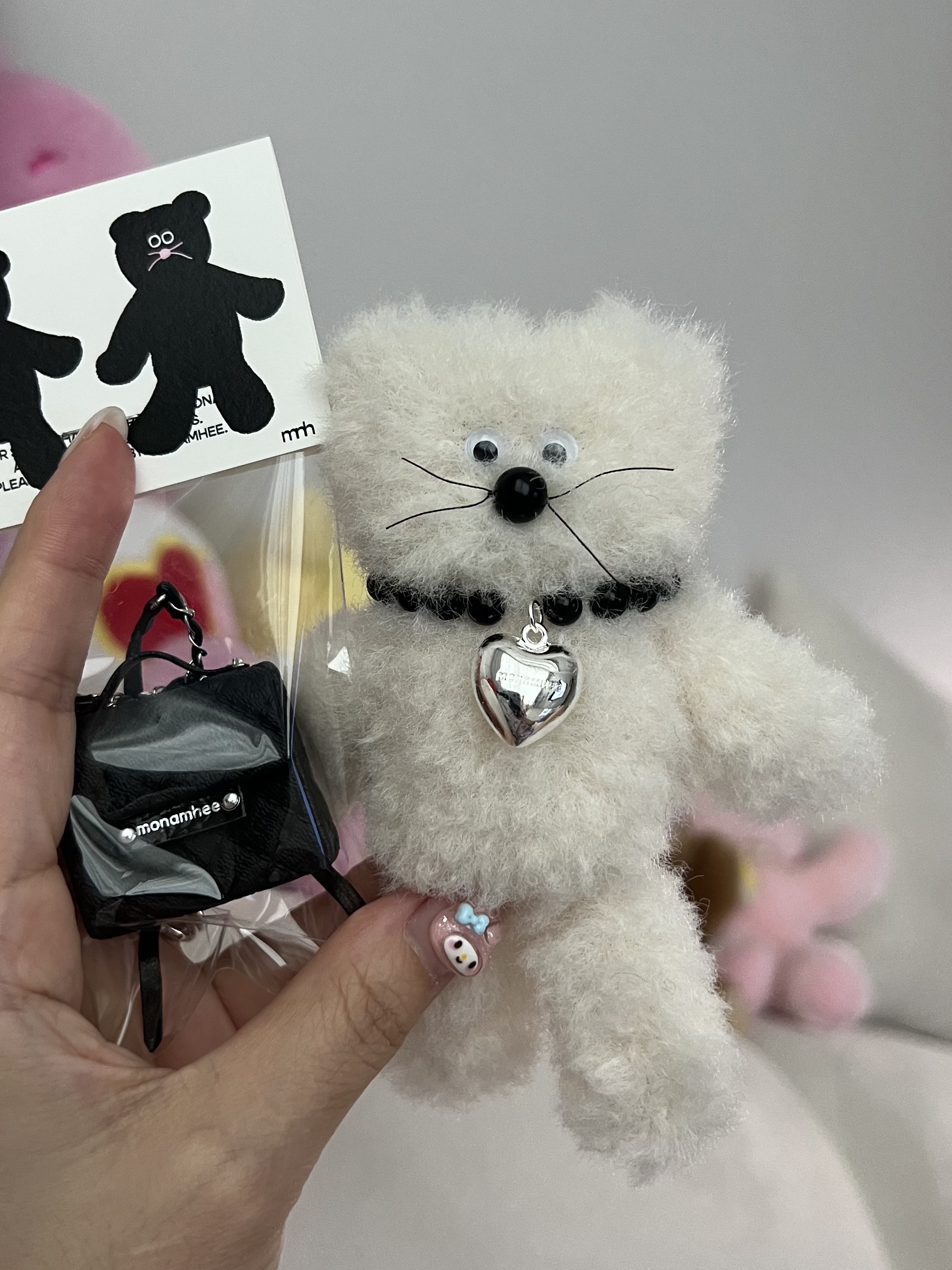 [KREAM 단독] Monamhee Creami Keyring Cream 착용 스타일 - 4