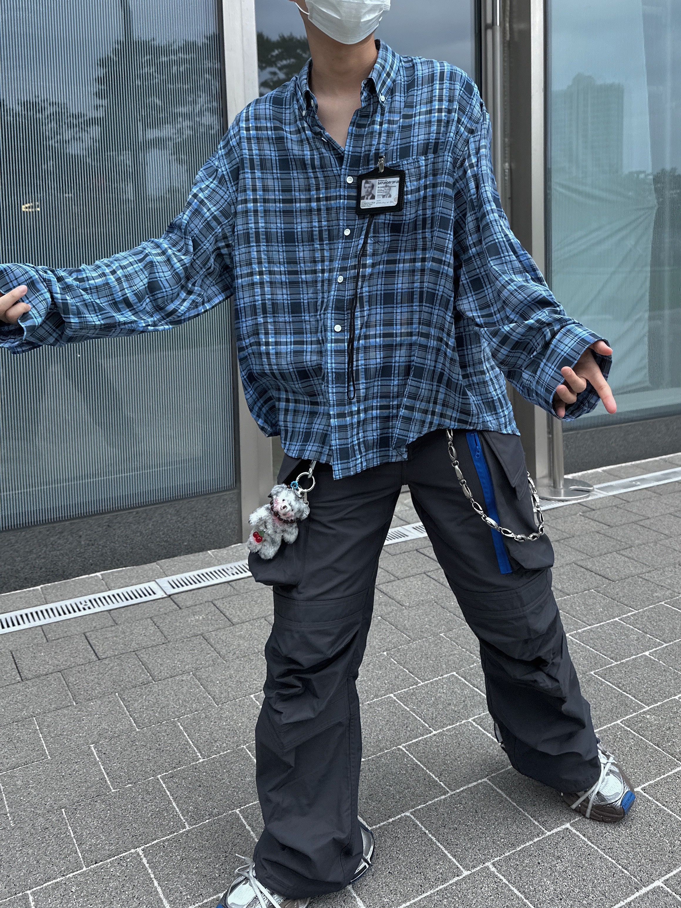 Balenciaga 3XL Sneakers Worn Out Grey White Blue 착용 스타일 - 4