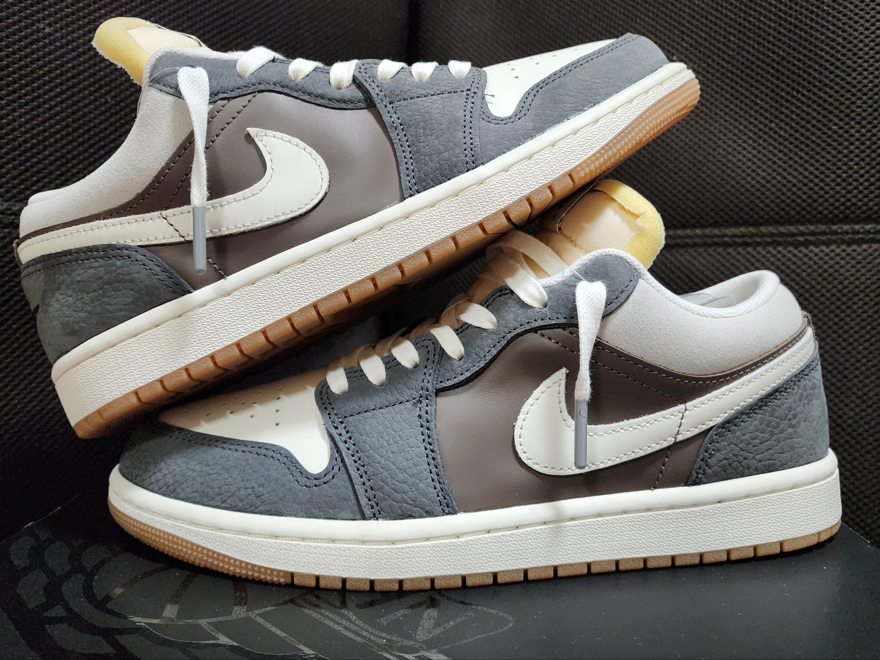 Jordan 1 Low Kkachi, Jordan 1 Low SE Tokyo 96 착용 스타일 - 1