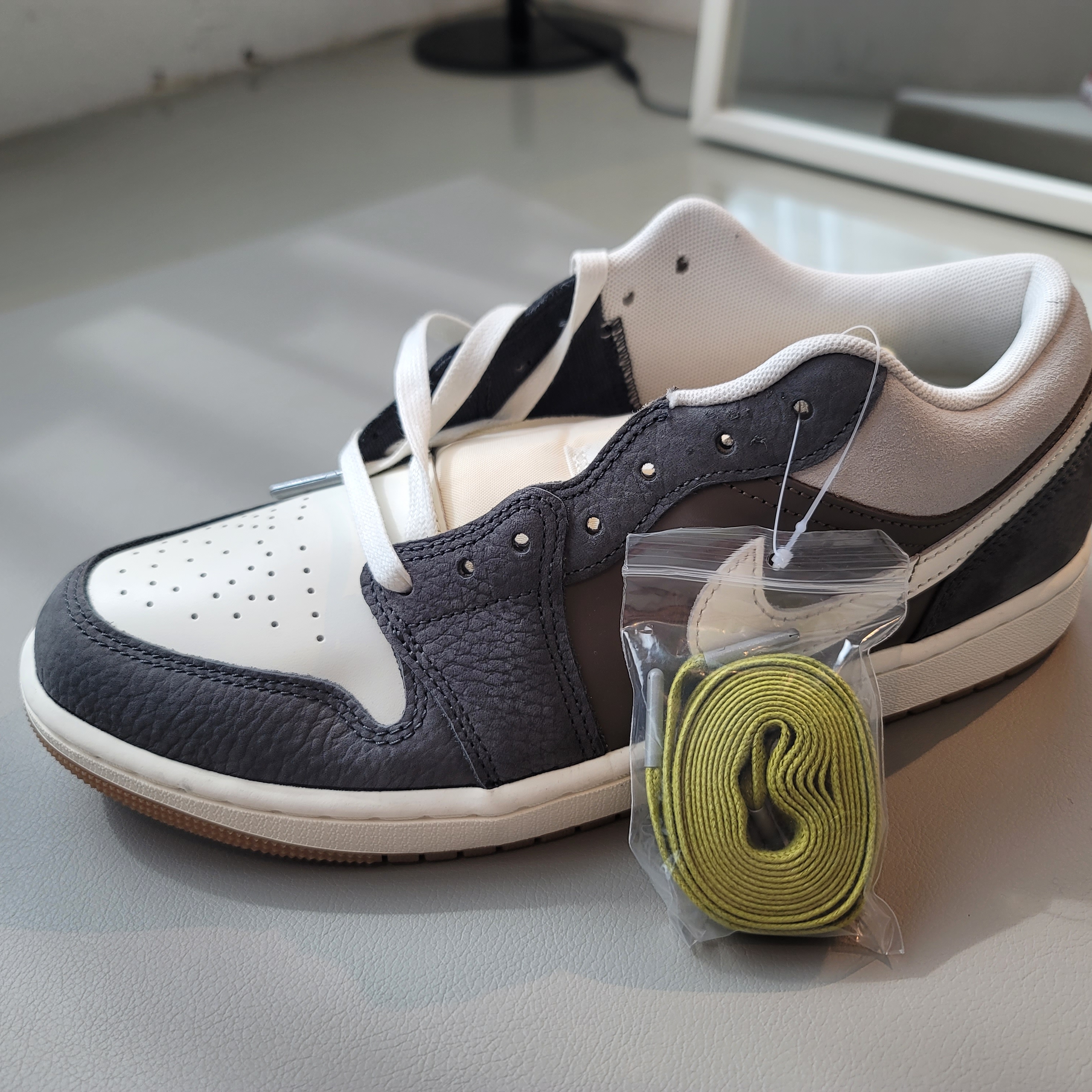 Jordan 1 Low Kkachi 착용 스타일