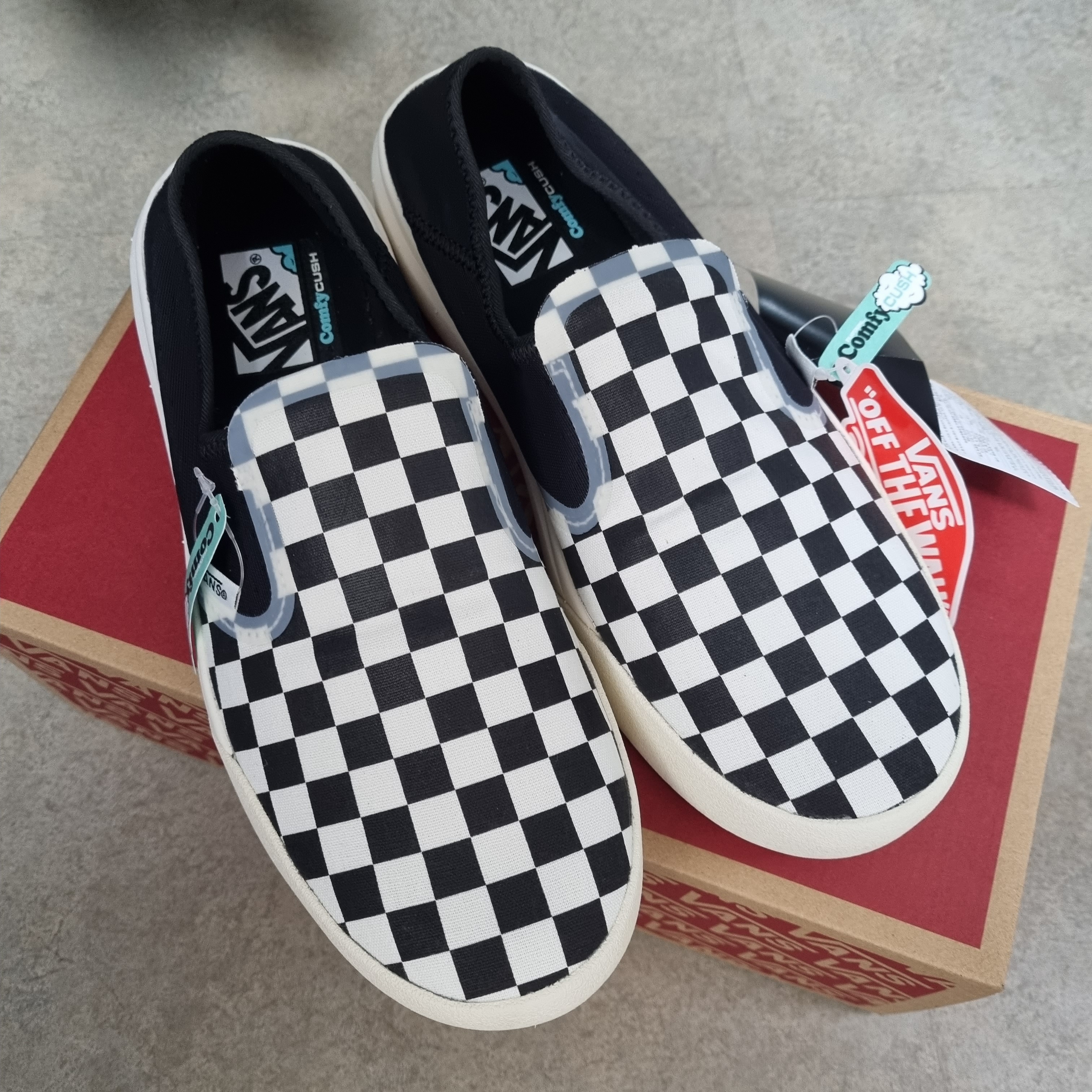 Vans Checkerboard Comfycush One Black 착용 스타일