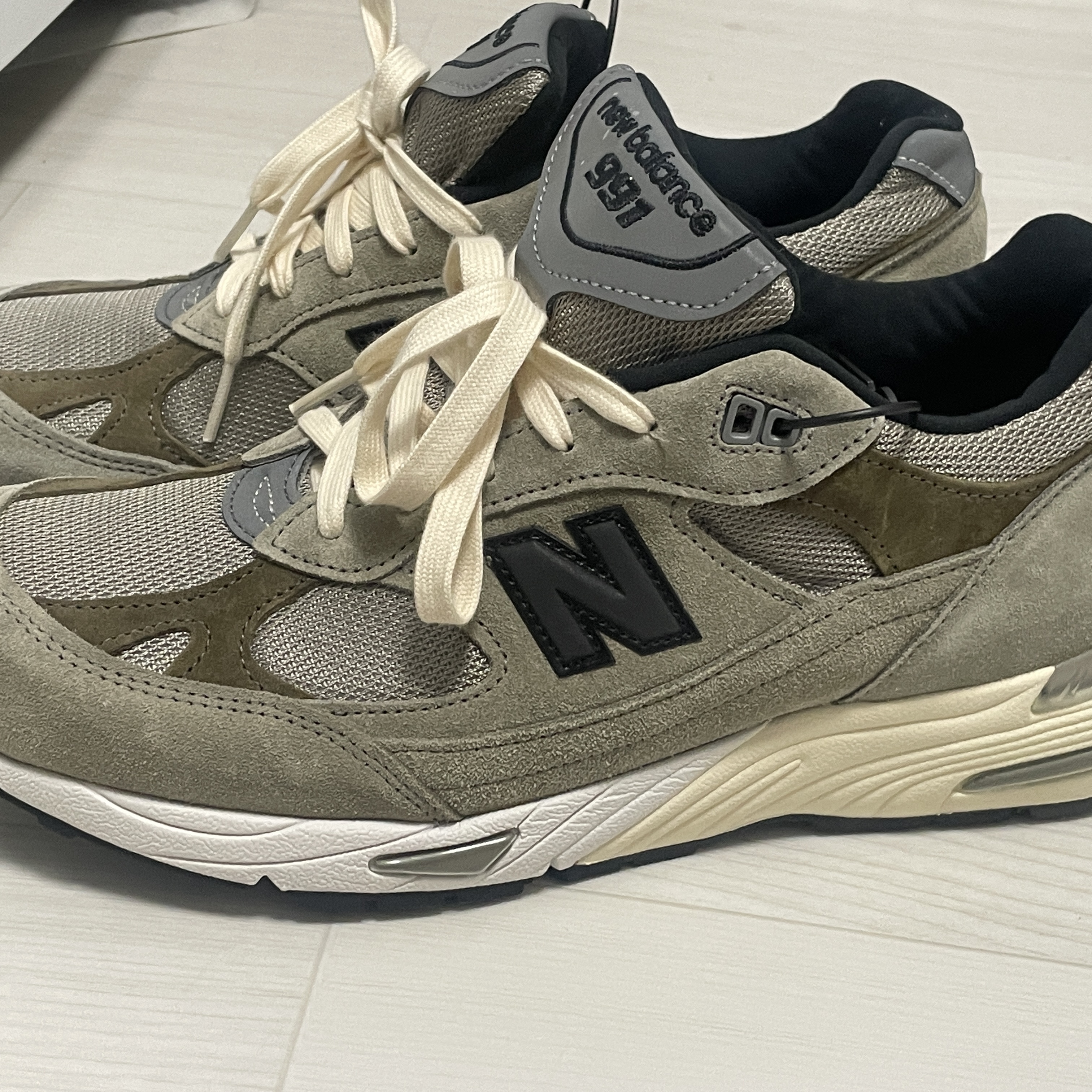 New Balance x JJJJound 991 Made in UK Grey 착용 스타일