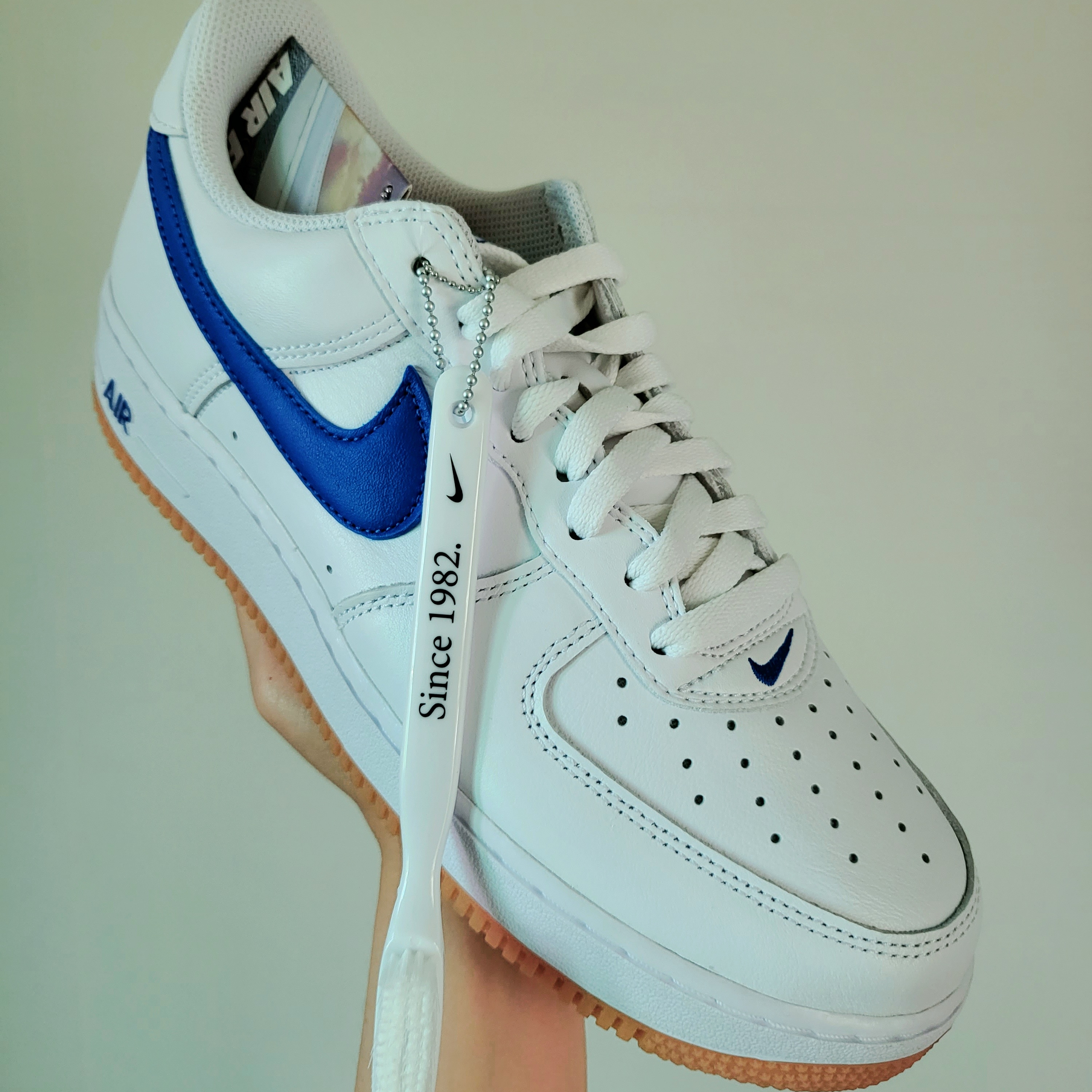 Nike Air Force 1 Low Retro Color of the Month Varsity Royal 착용 스타일