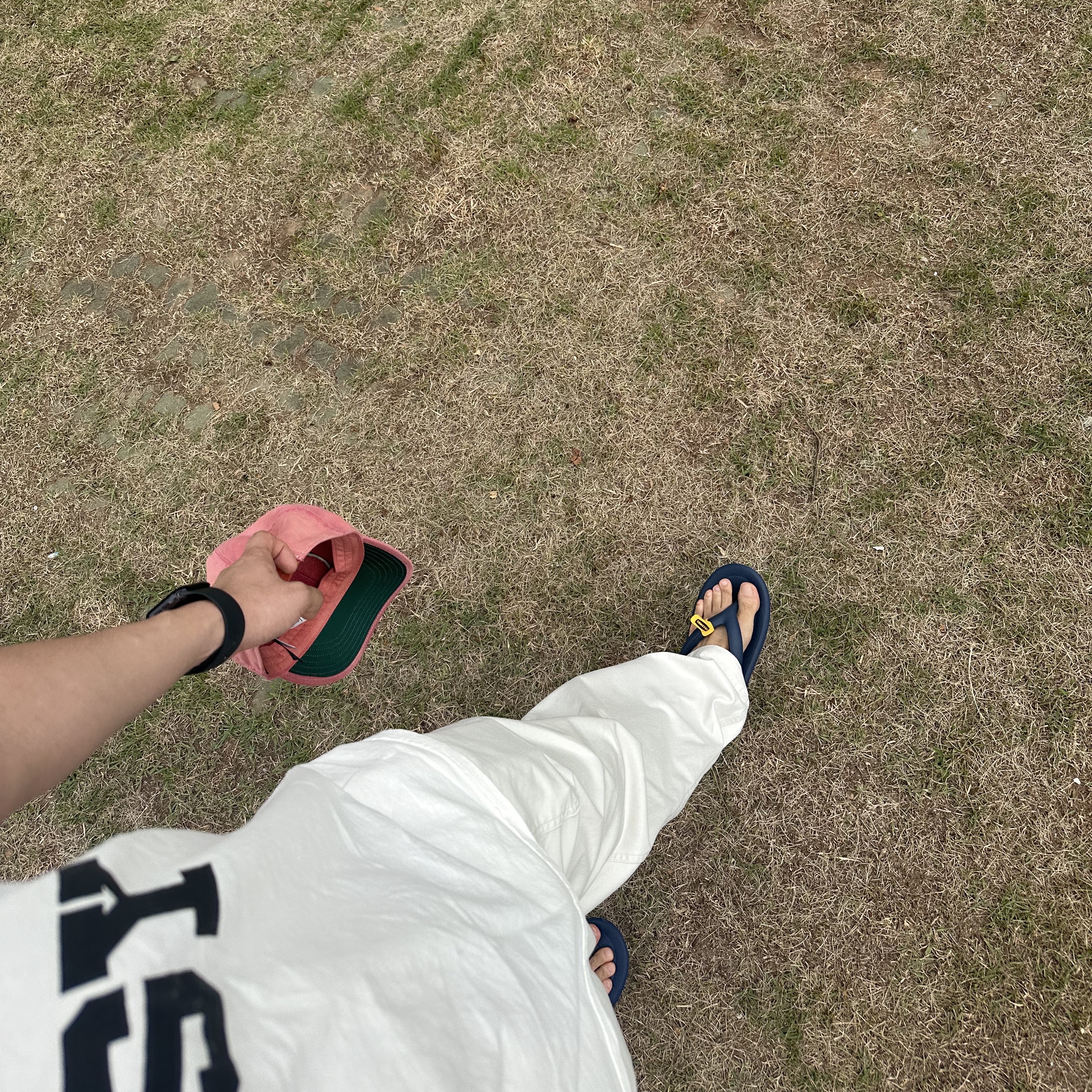 Stussy Block Sport Pigment Dyed T-Shirt Natural, Double RL Garment Dyeing Twill Ball Cap Red 착용 스타일