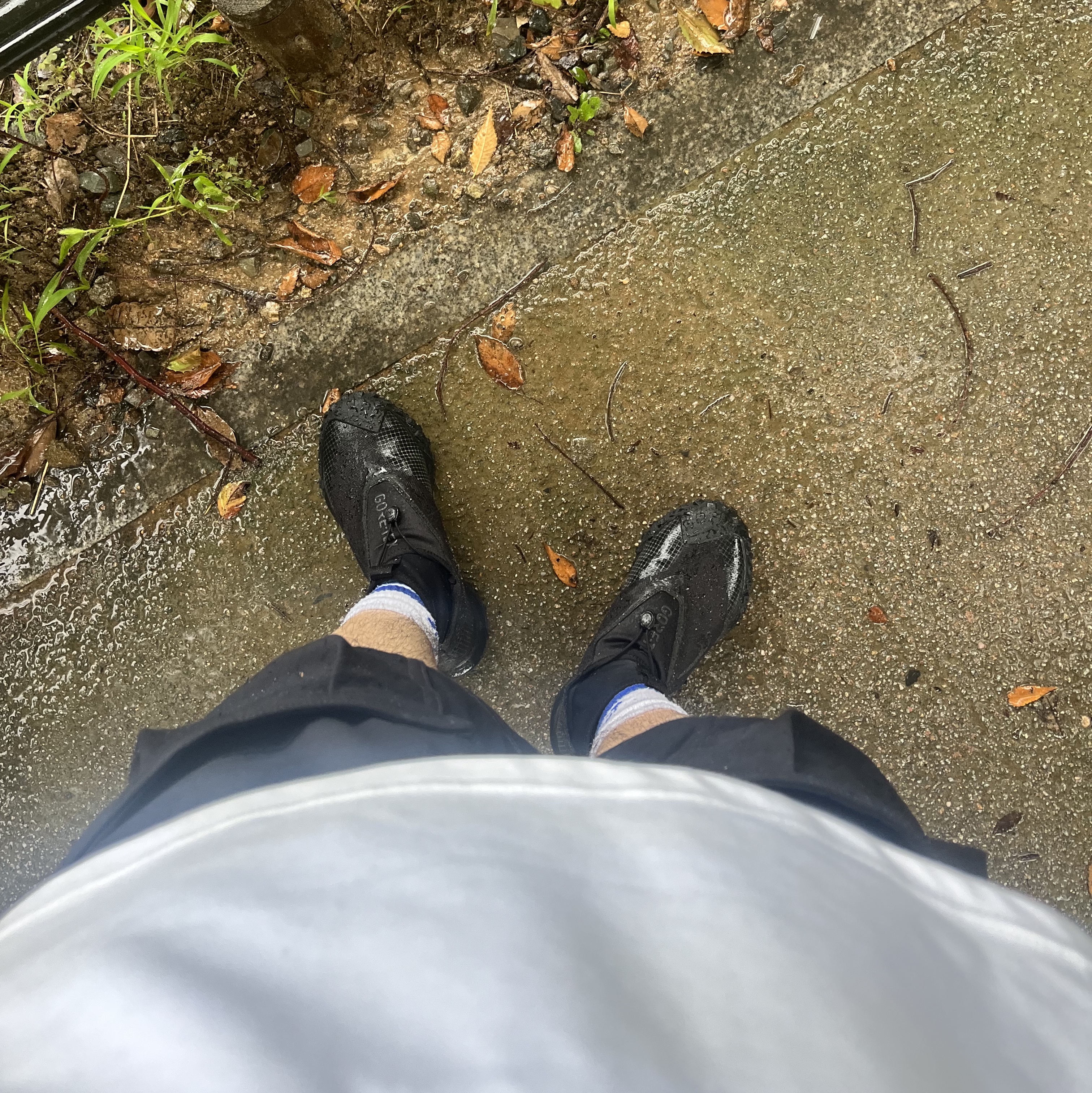 Nike ACG LBR T-Shirt Summit White - Asia, Nike ACG Smith Summit Cargo Pants Black - Asia 착용 스타일