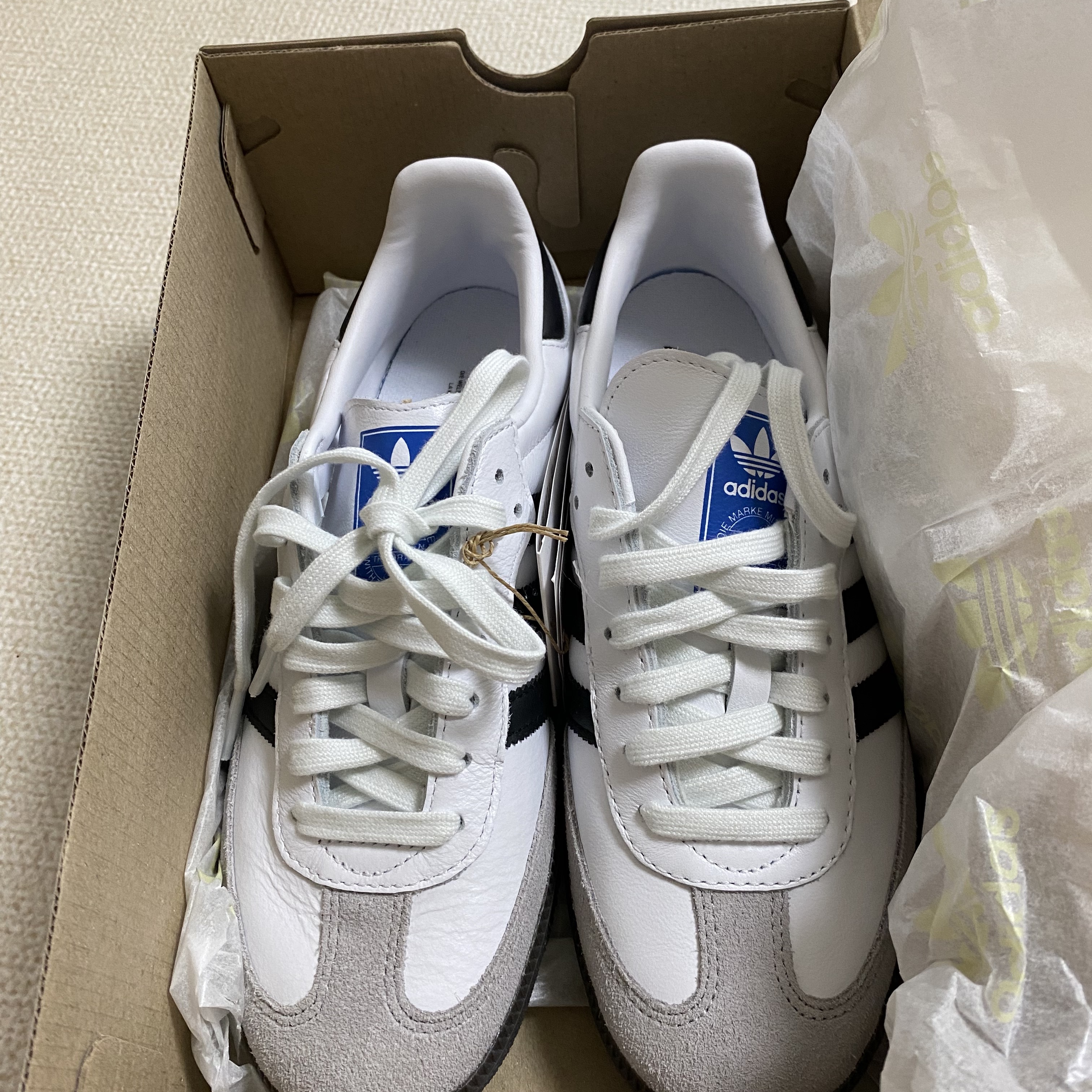 Adidas Samba OG Cloud White 착용 스타일