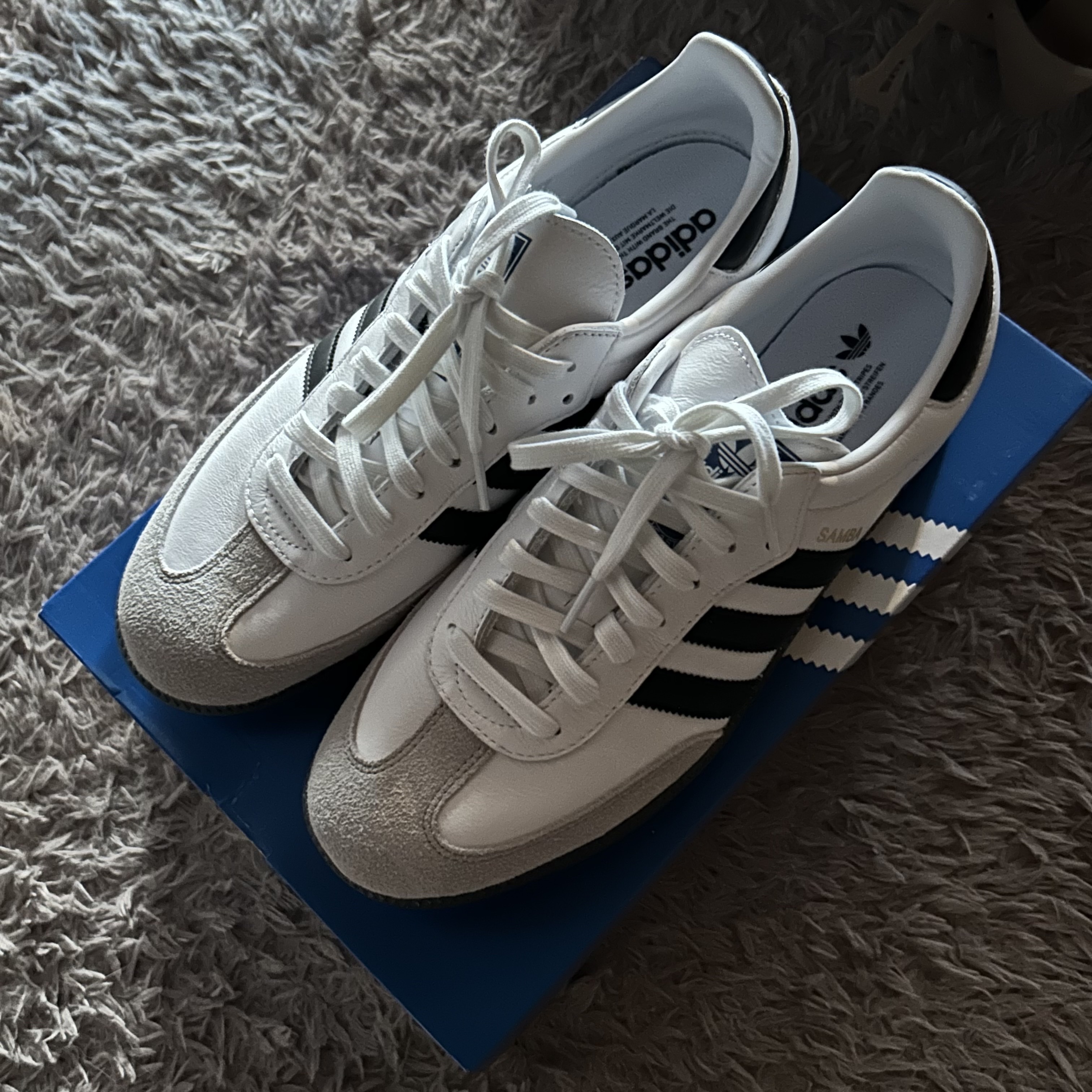 Adidas Samba OG Cloud White 착용 스타일 - 2
