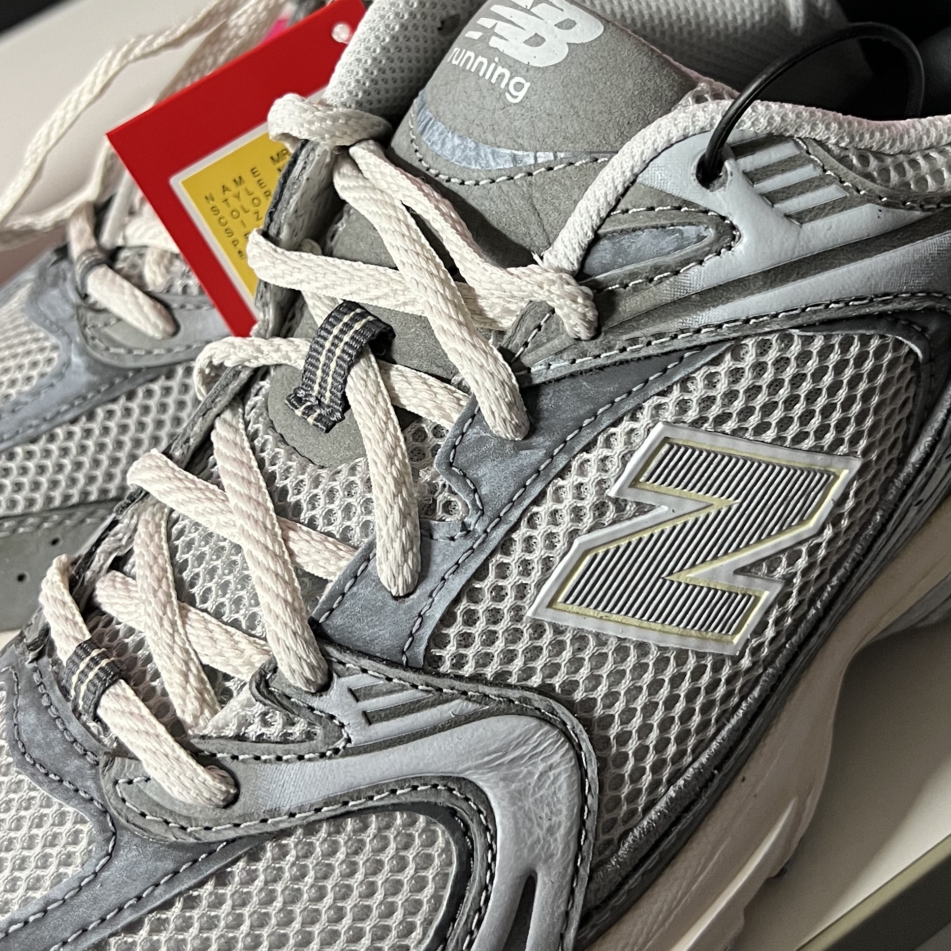 New Balance 530 Steel Grey 착용 스타일