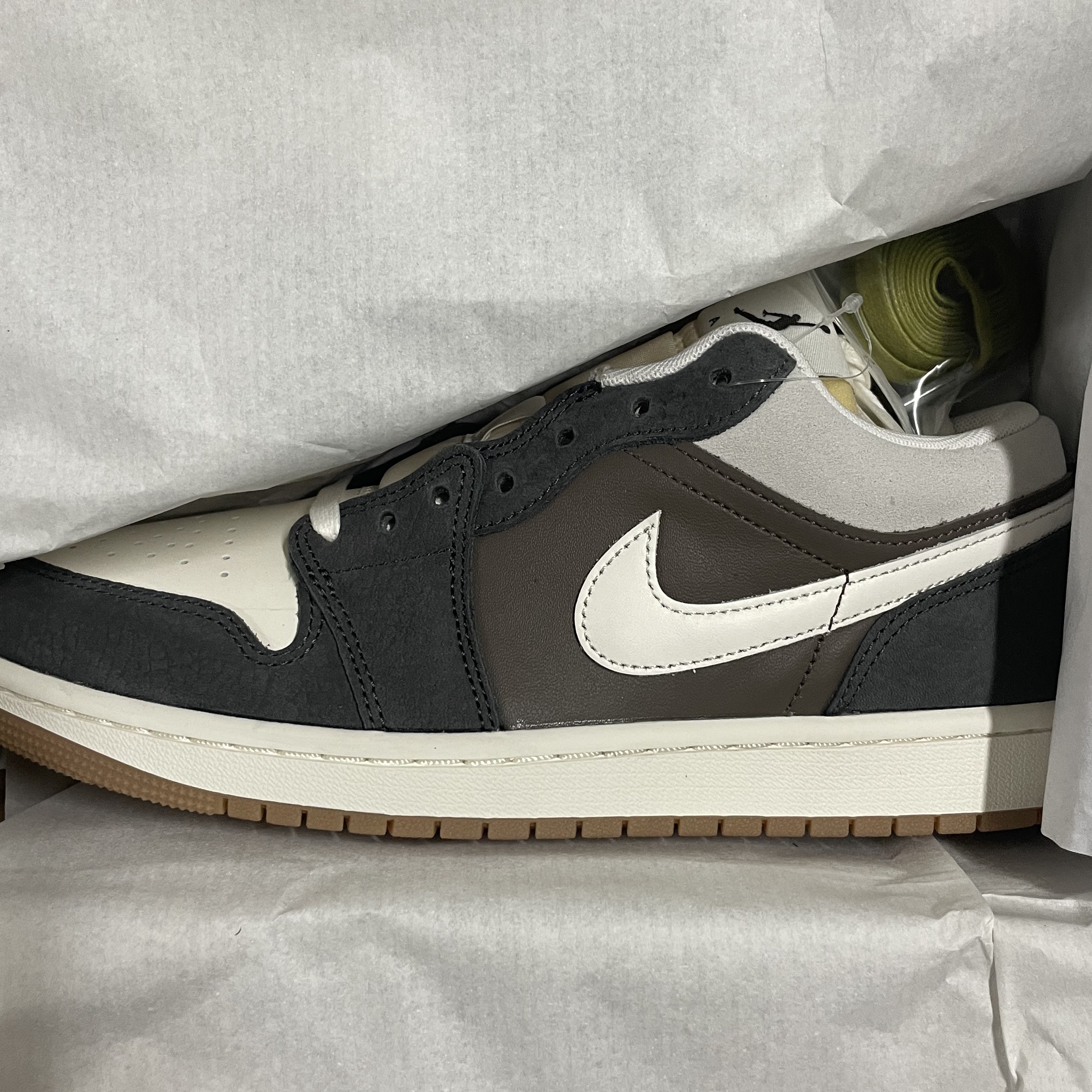 Jordan 1 Low Kkachi 착용 스타일 - 1