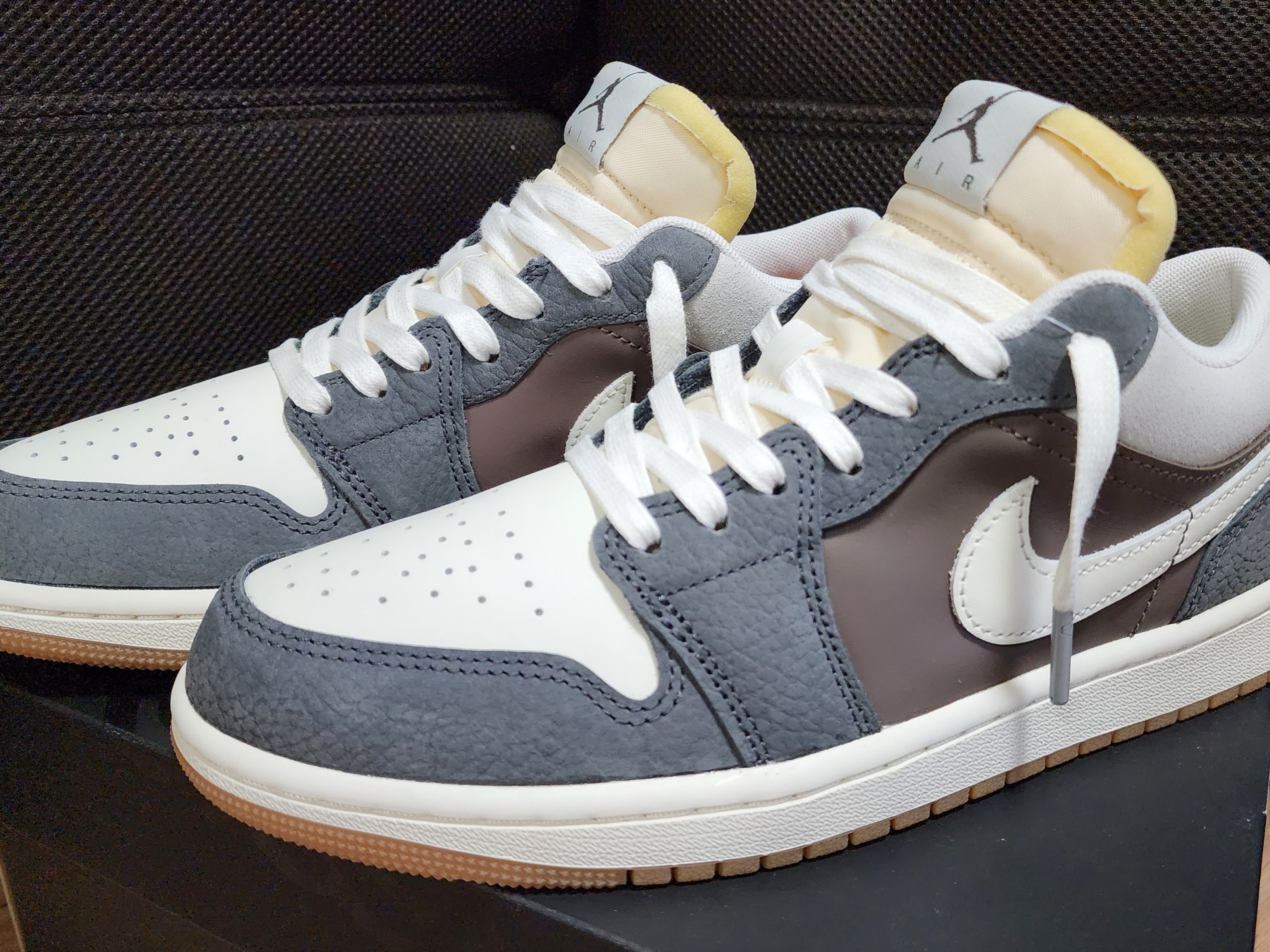 Jordan 1 Low Kkachi, Jordan 1 Low SE Tokyo 96 착용 스타일 - 3