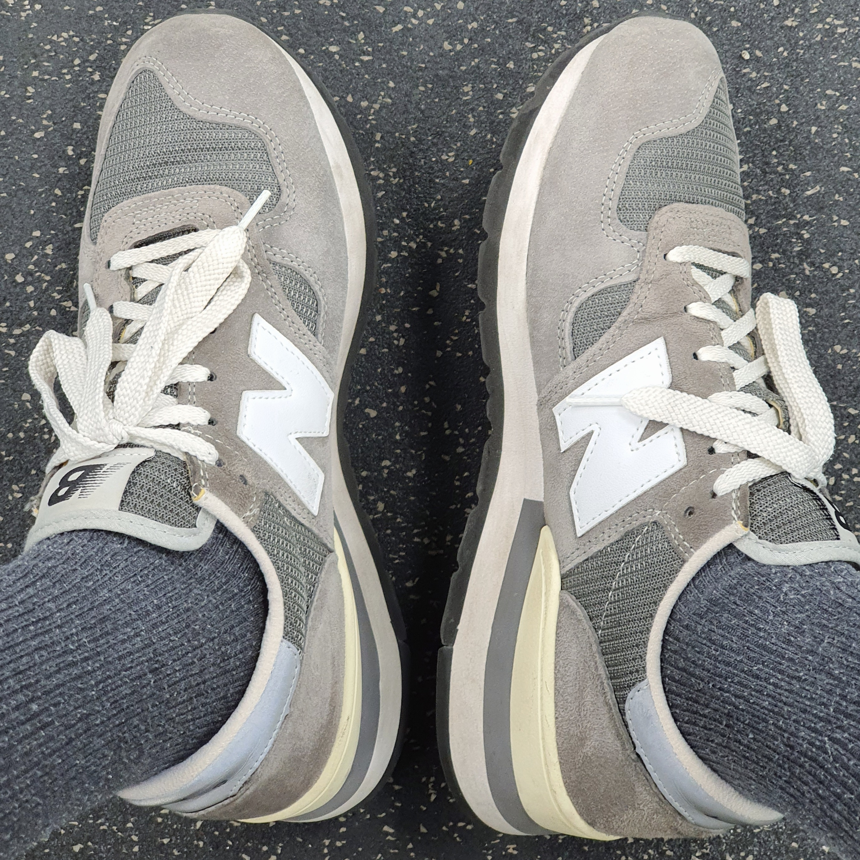 New Balance 990 Made in USA Grey 착용 스타일