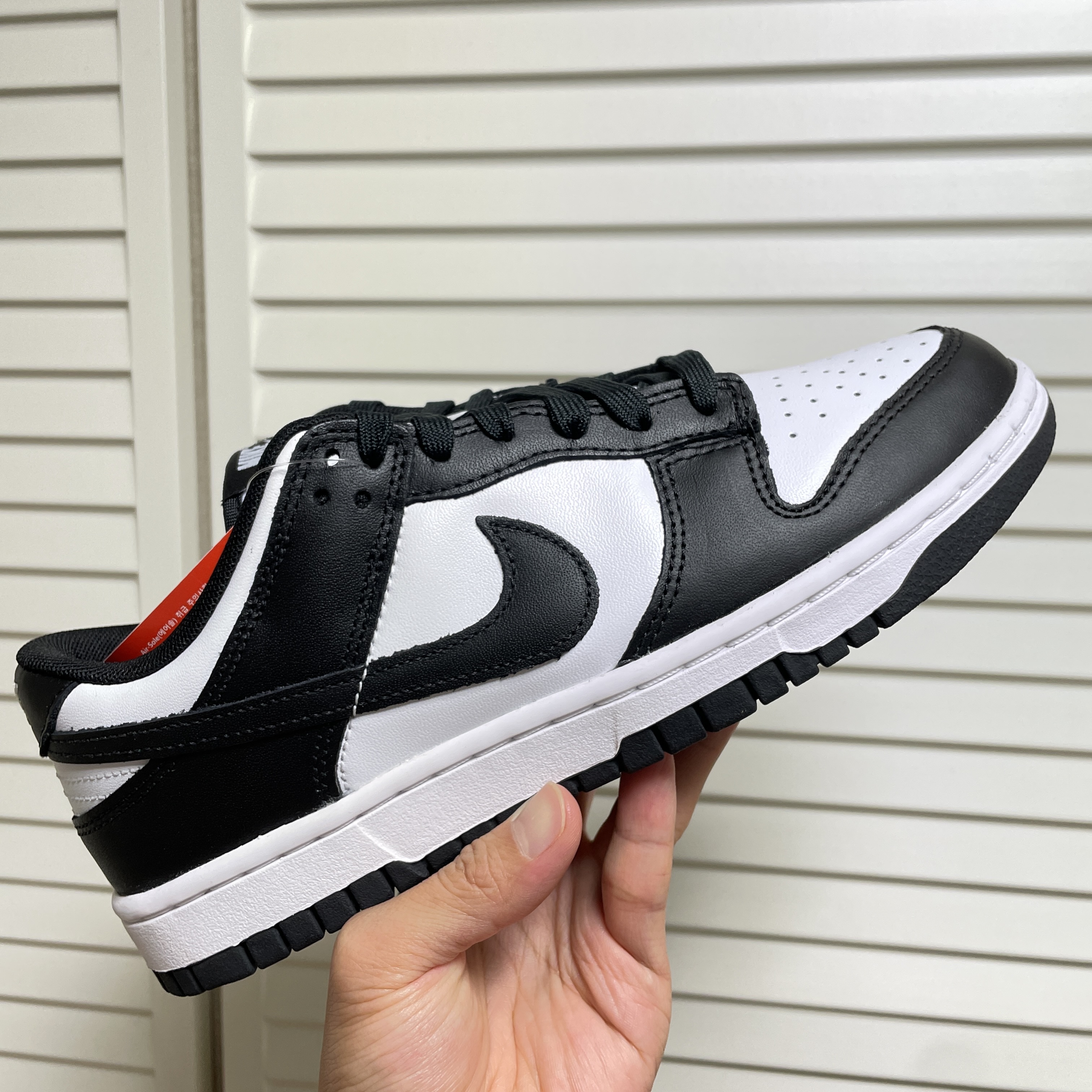 Nike Dunk Low Retro Black 착용 스타일