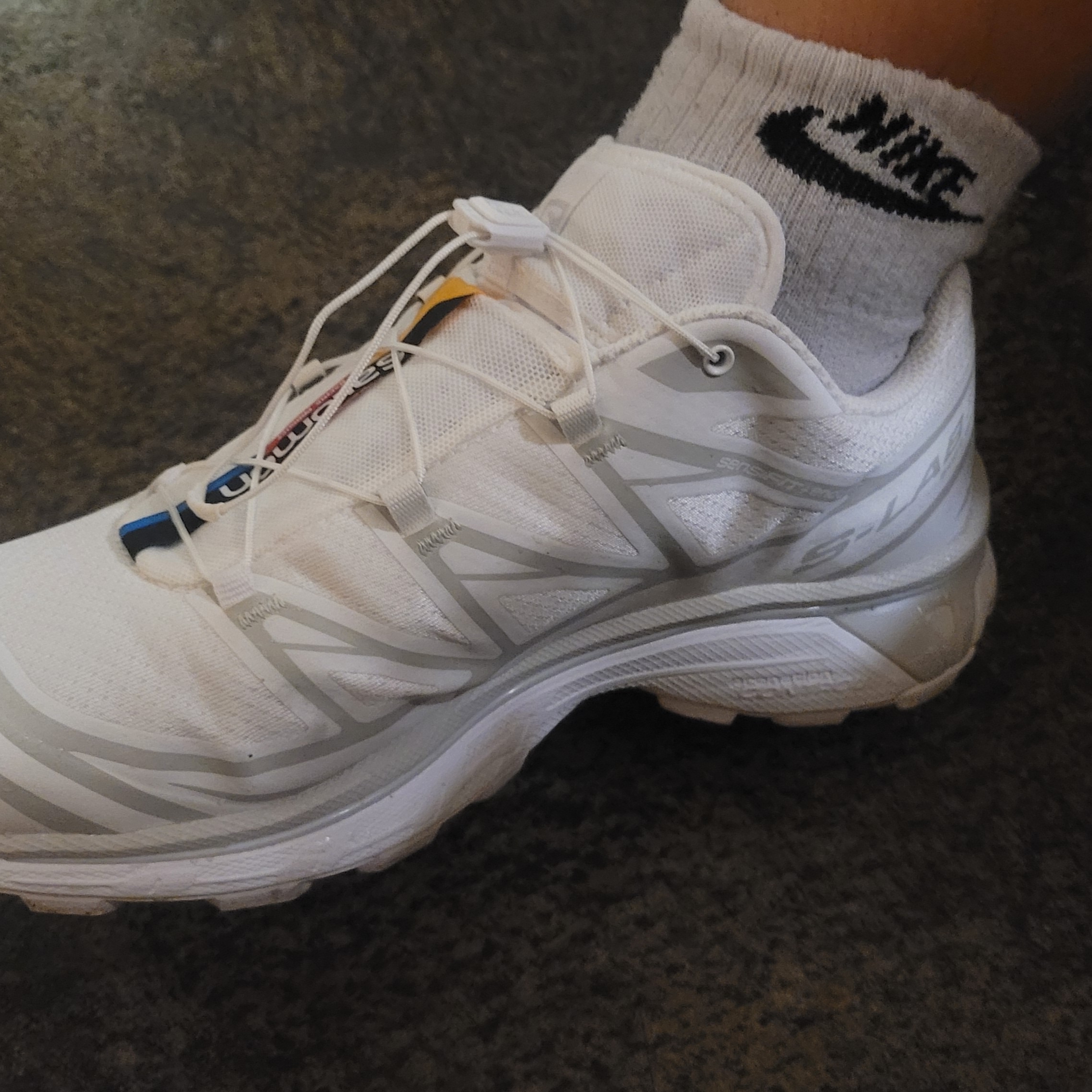 Salomon XT-6 ADV White 착용 스타일