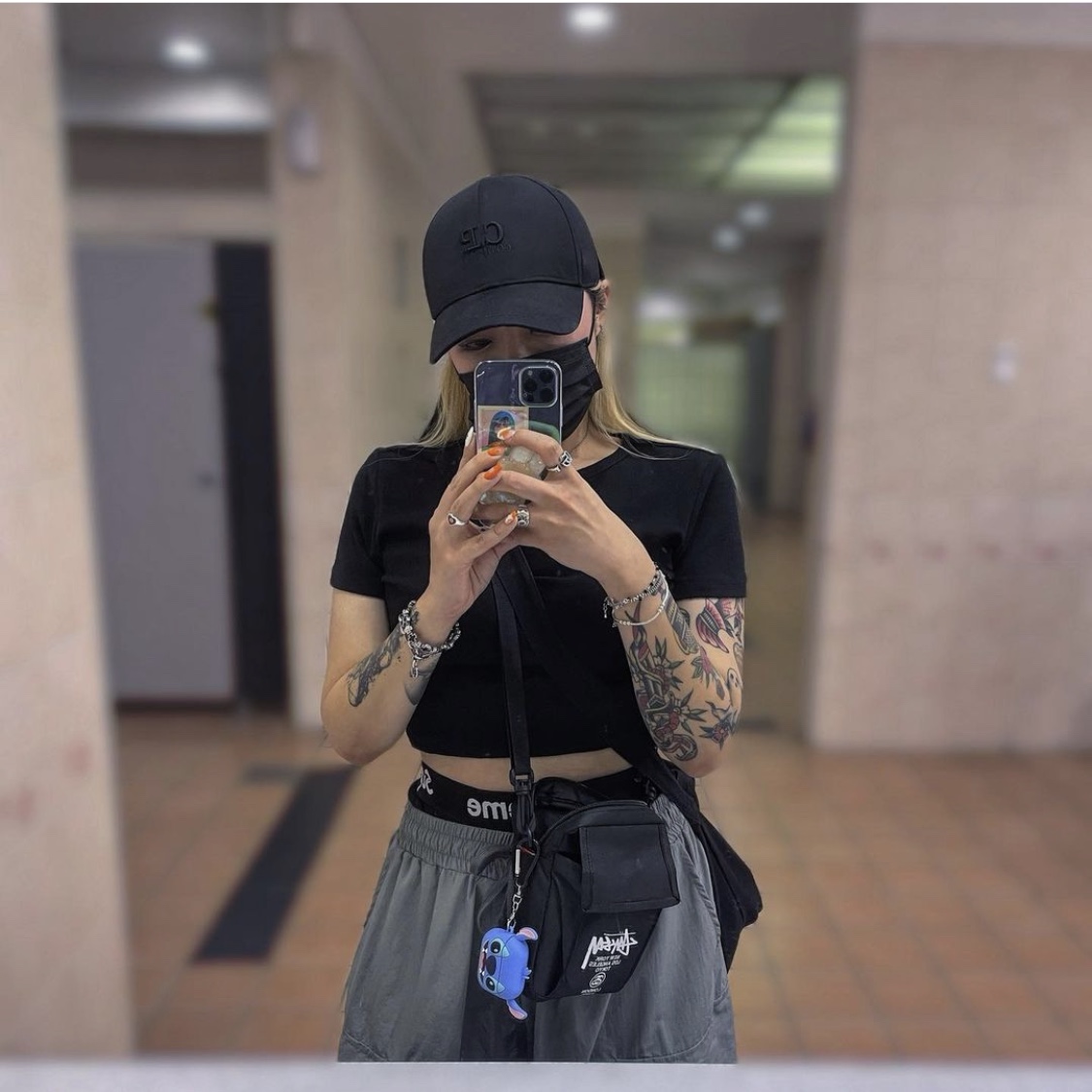 Supreme Hanes Boxer Briefs Black (4 Pack), C.P. Company Chrome-R Goggle Cap Black 착용 스타일
