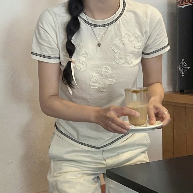 Safarispot Women 1/2 Flower Greige Tee Ivory 착용 스타일 - 2