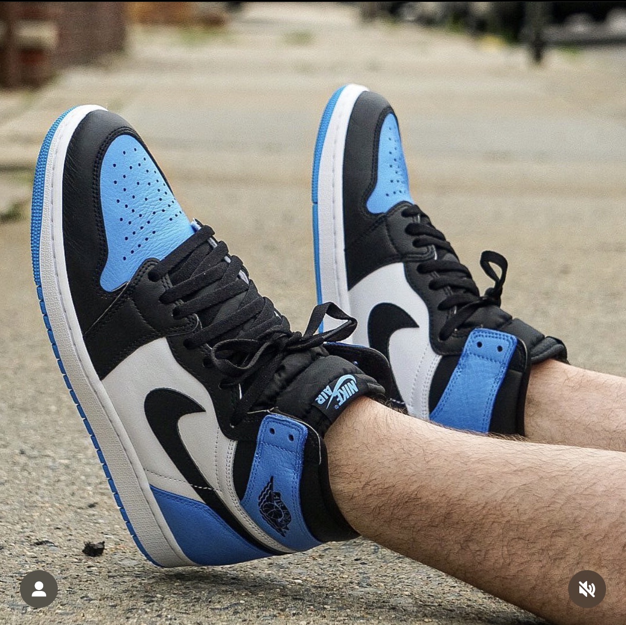Jordan 1 Retro High OG University Blue 착용 스타일 - 2