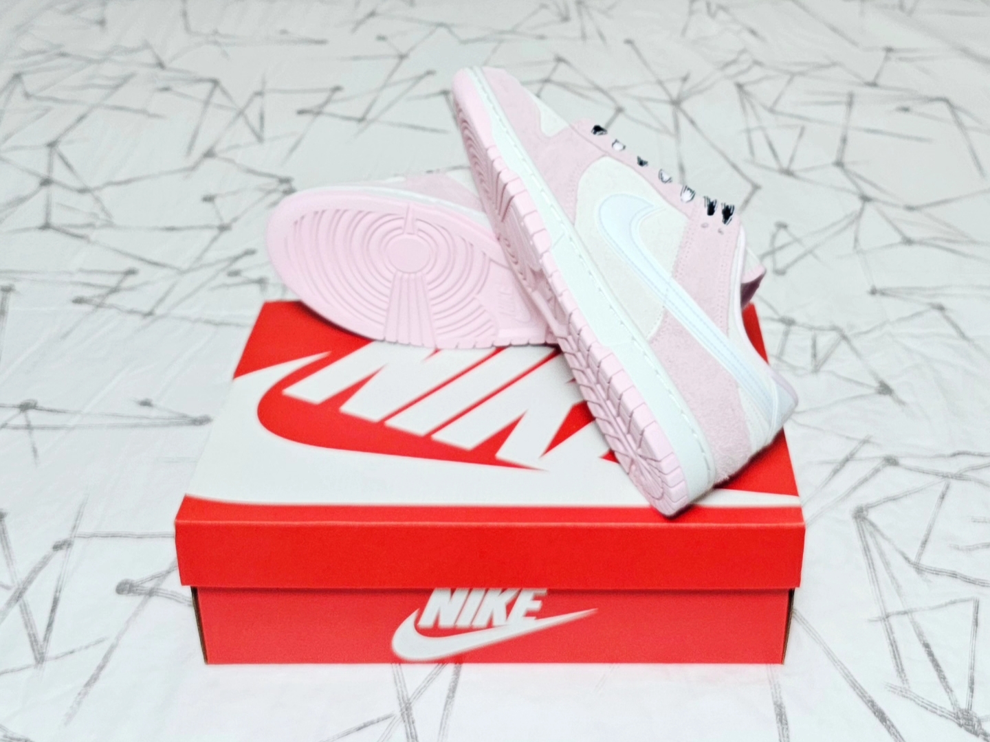 (W) Nike Dunk Low LX Pink Foam 착용 스타일 - 4