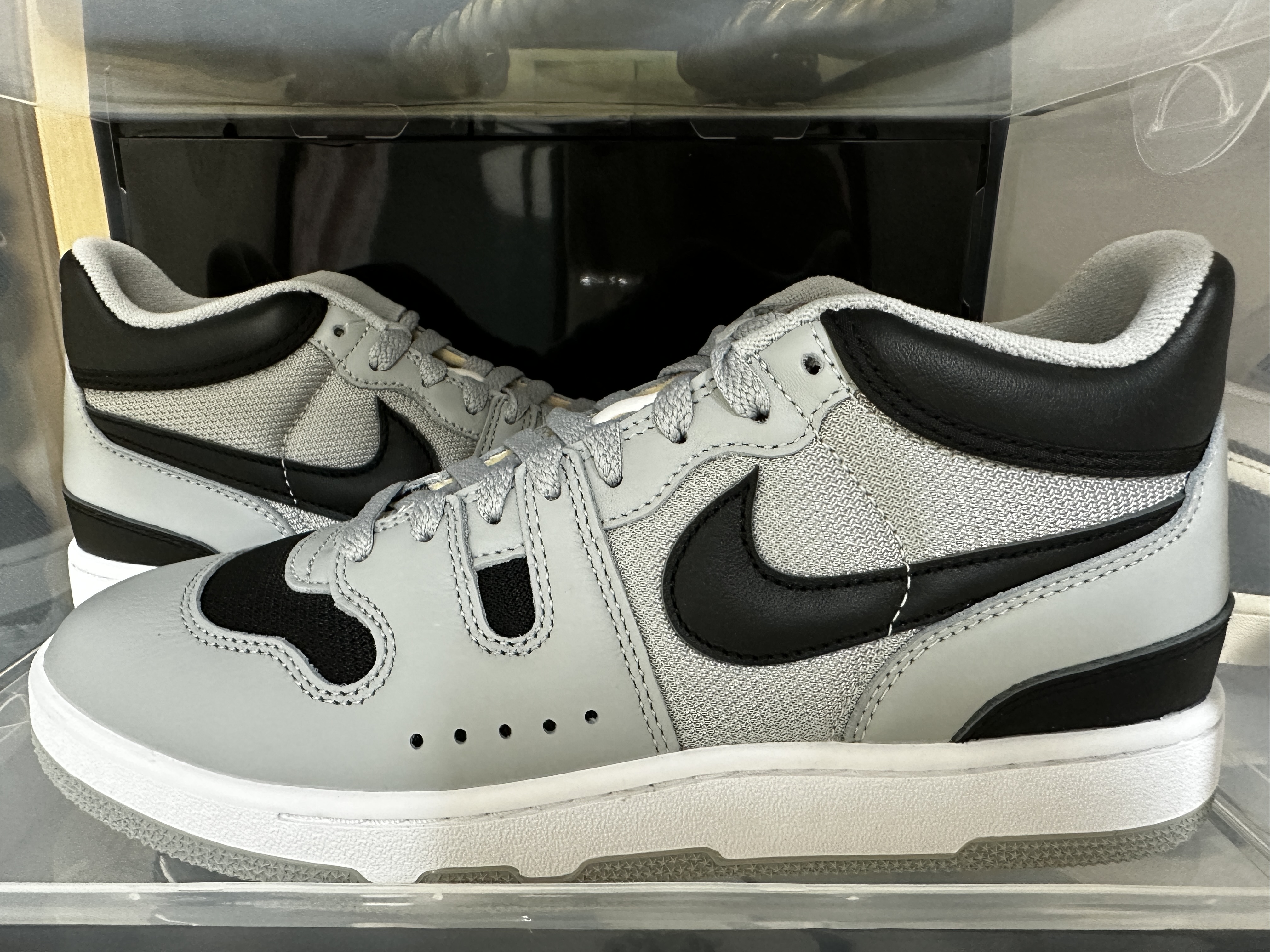 Nike Mac Attack QS SP Light Smoke Grey 착용 스타일