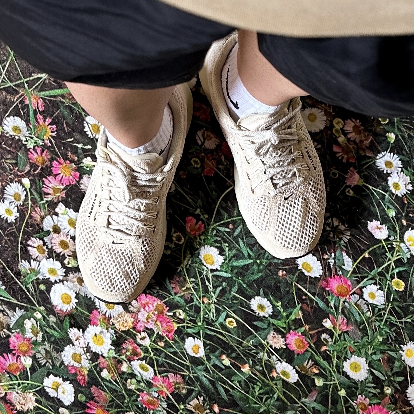 Nike x Stussy Air Max 2013 Fossil 착용 스타일