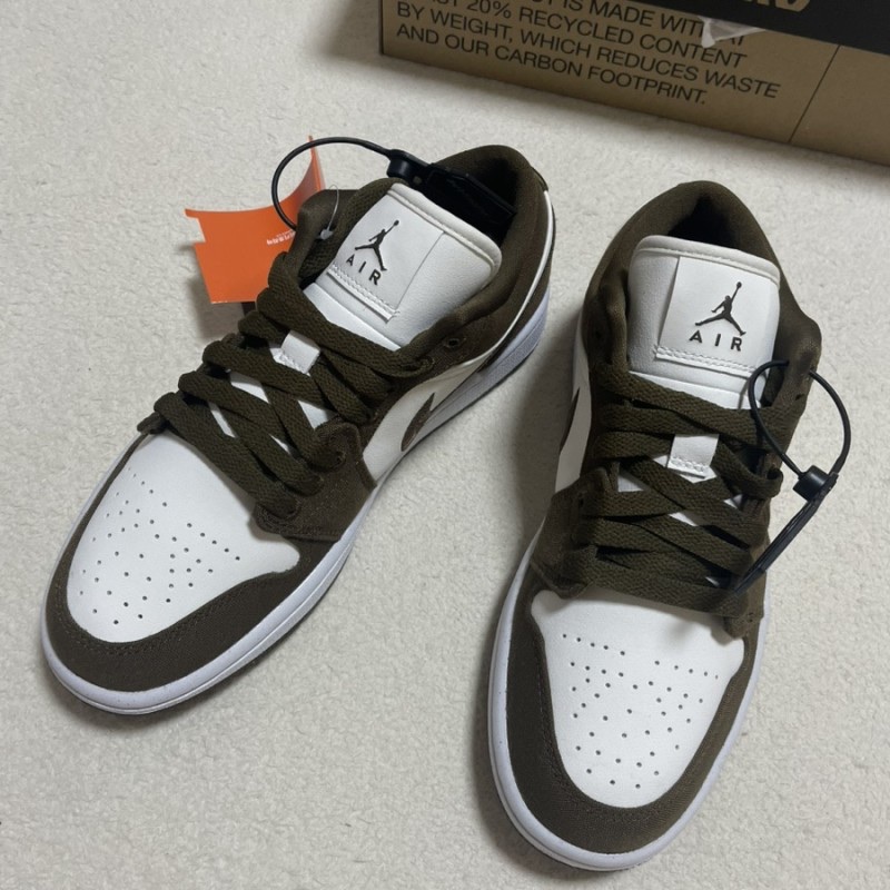 (W) Jordan 1 Low SE Light Olive 착용 스타일 - 2
