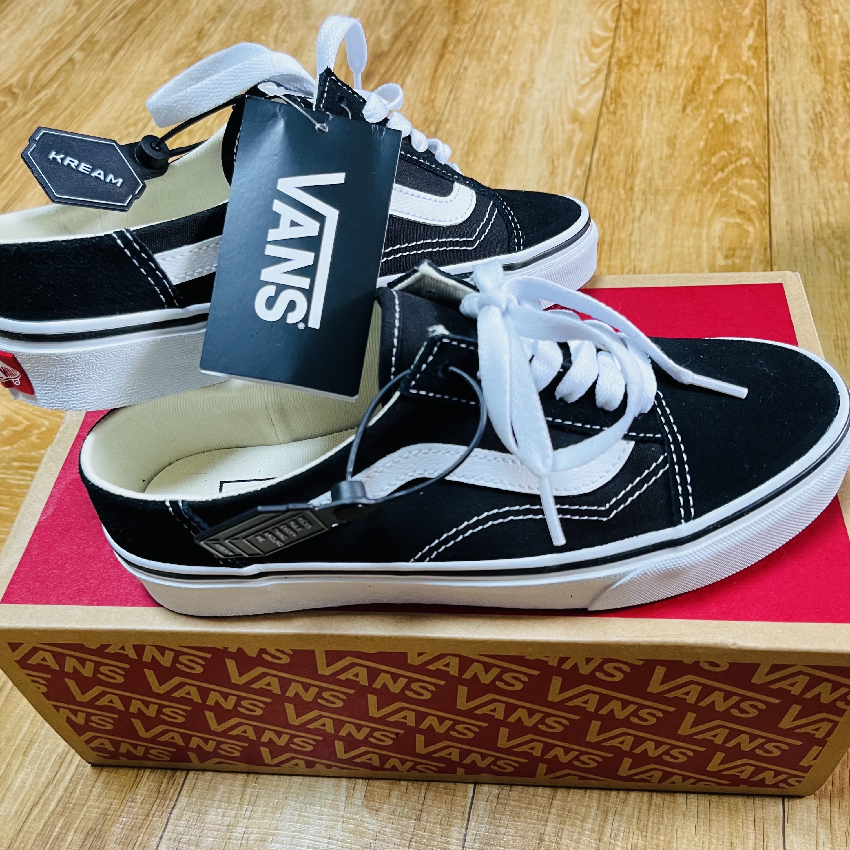 Vans Old Skool Mule Black 착용 스타일 - 3