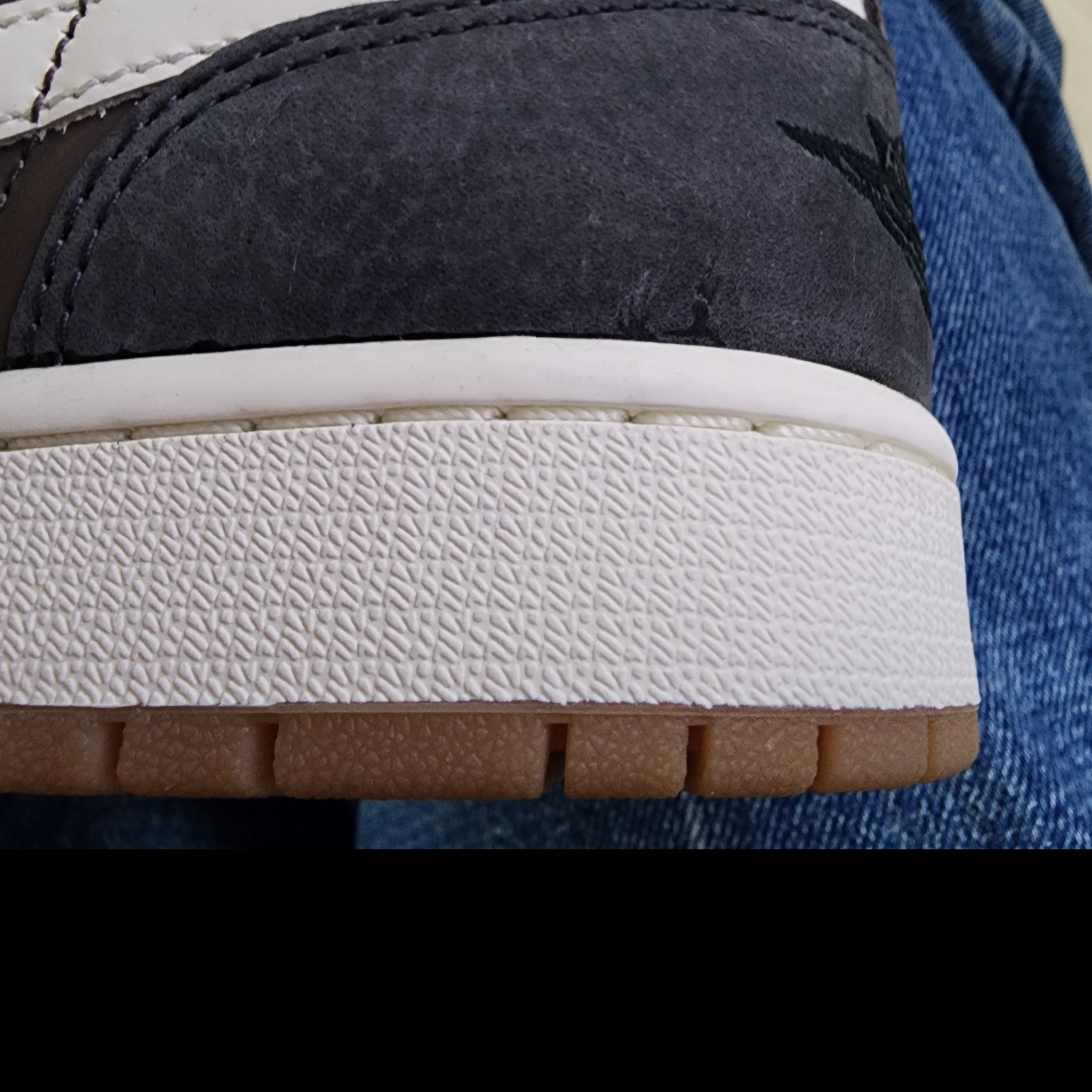 Jordan 1 Low Kkachi 착용 스타일 - 3