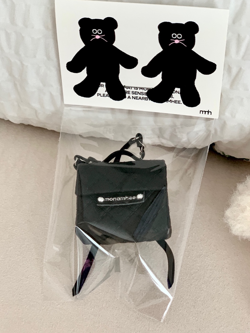 [KREAM 단독] Monamhee Creami Keyring Cream 착용 스타일 - 3