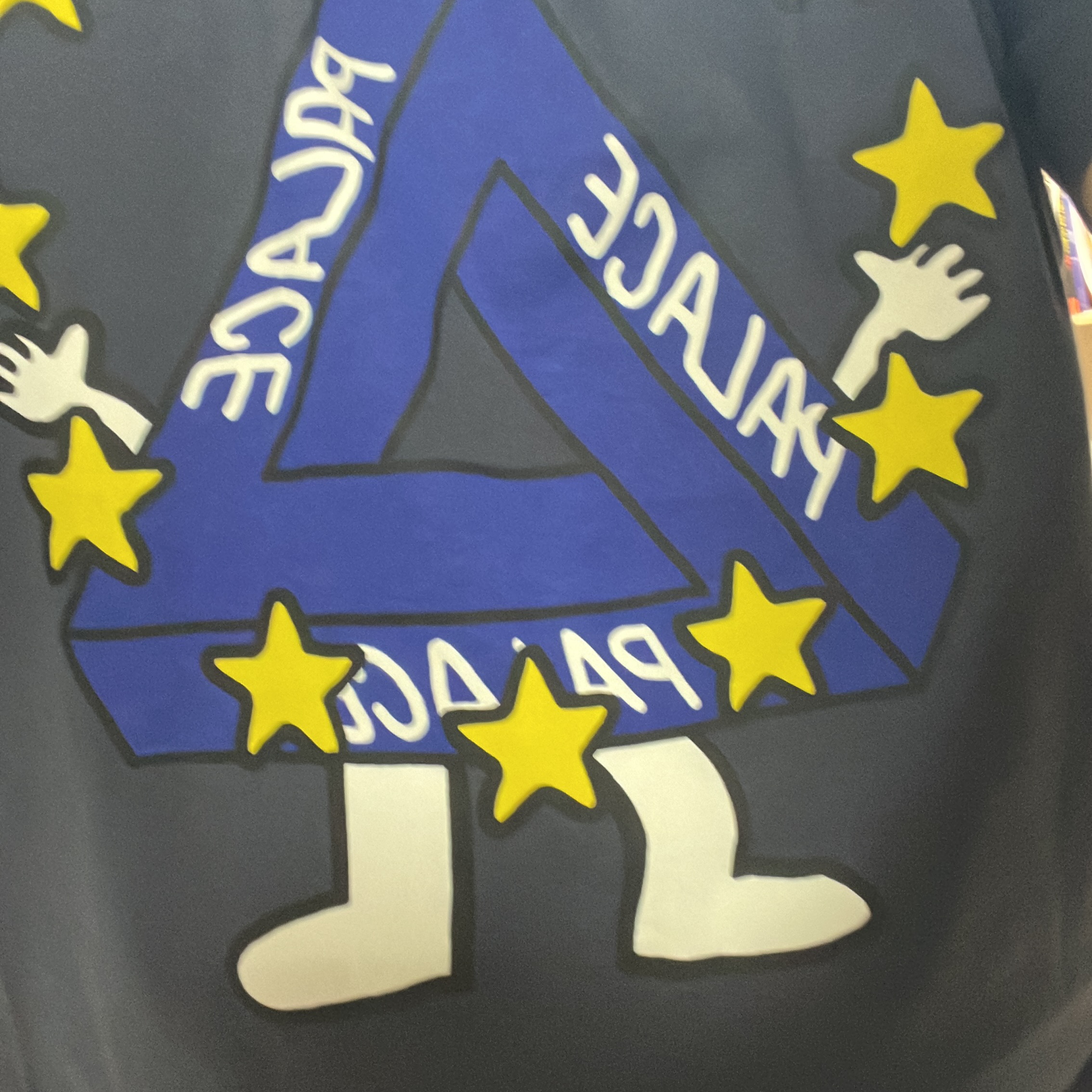 Palace Missing EU T-Shirt Navy - 23SS 착용 스타일