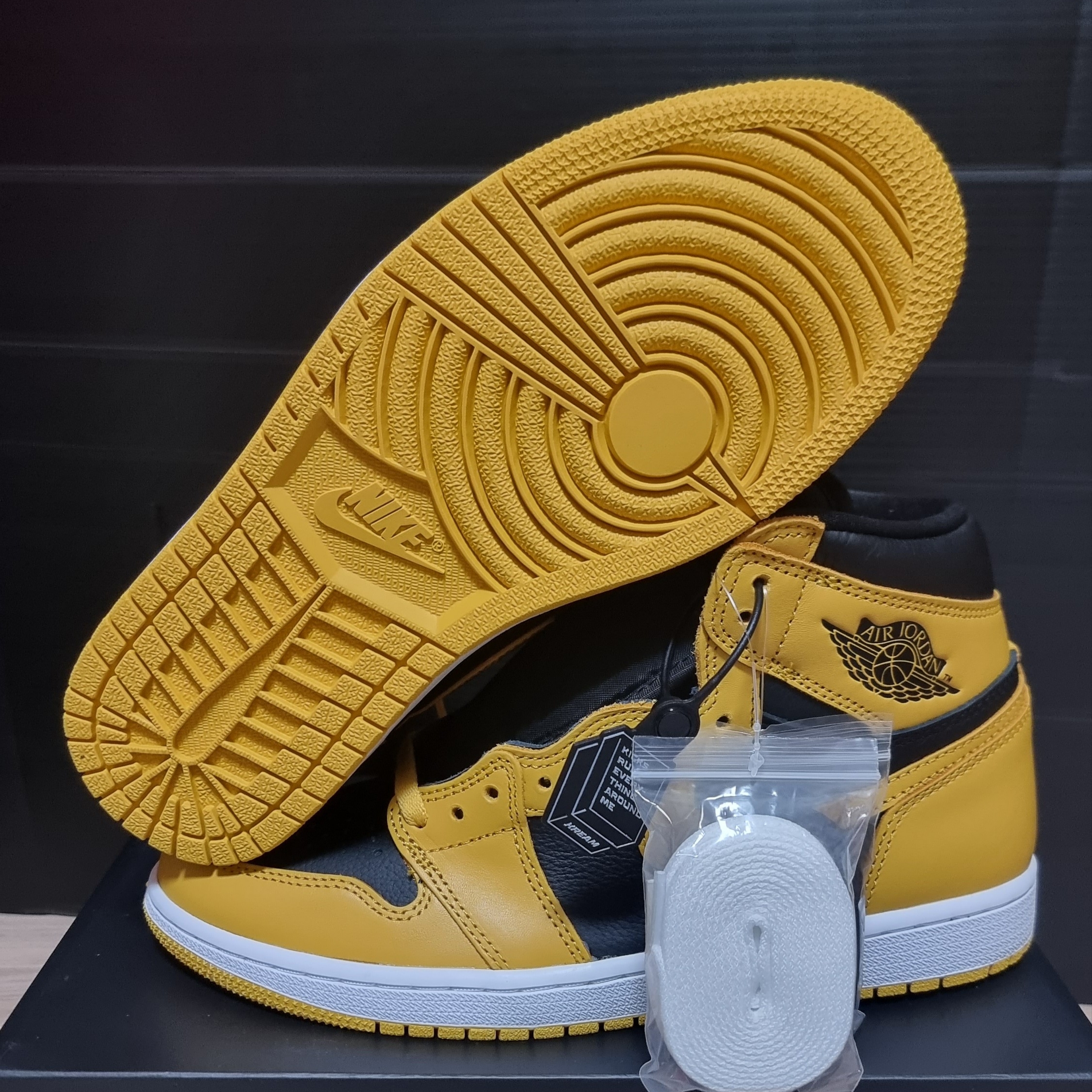 Jordan 1 Retro High OG Pollen 착용 스타일 - 5