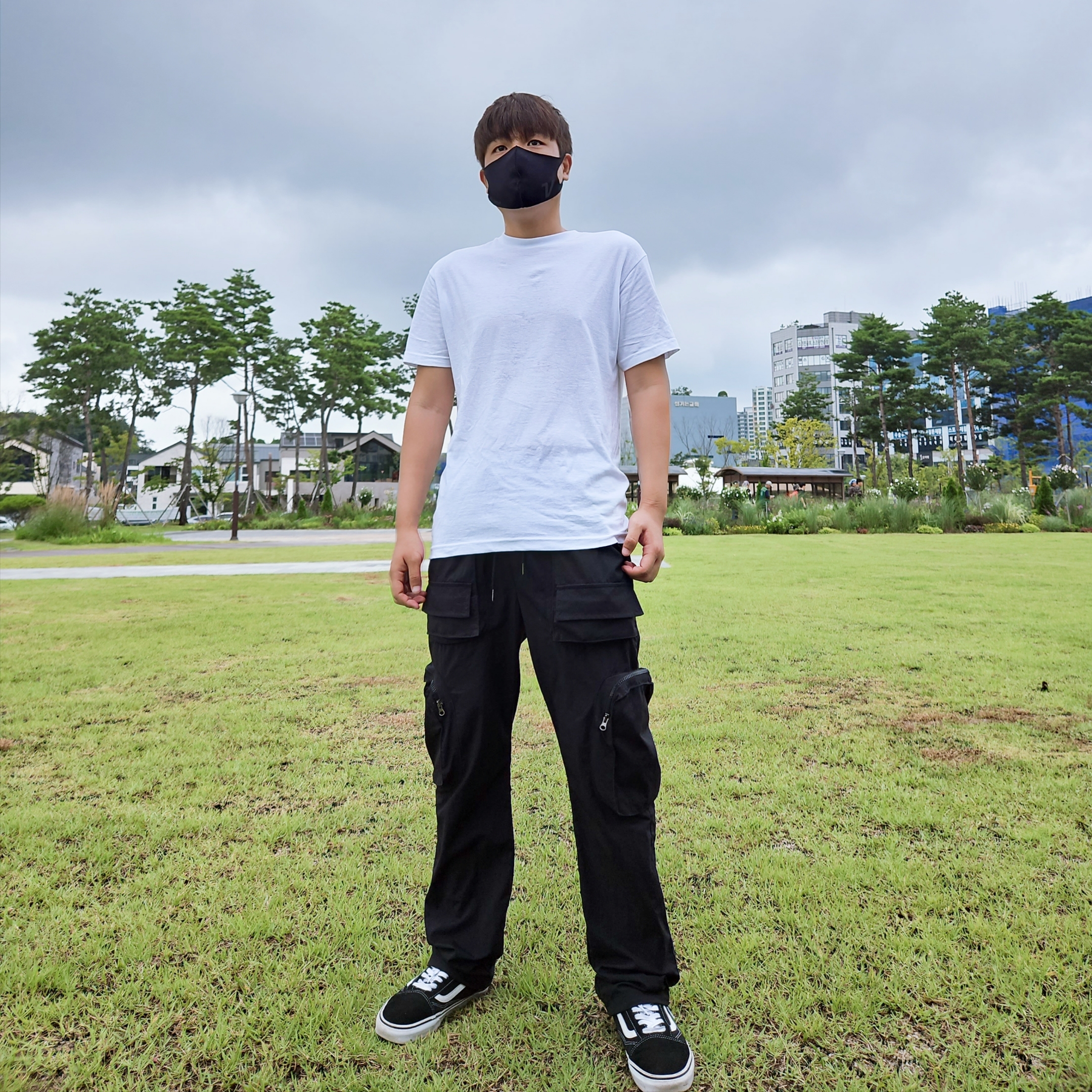Vans ComfyCush Old Skool Black True white 착용 스타일