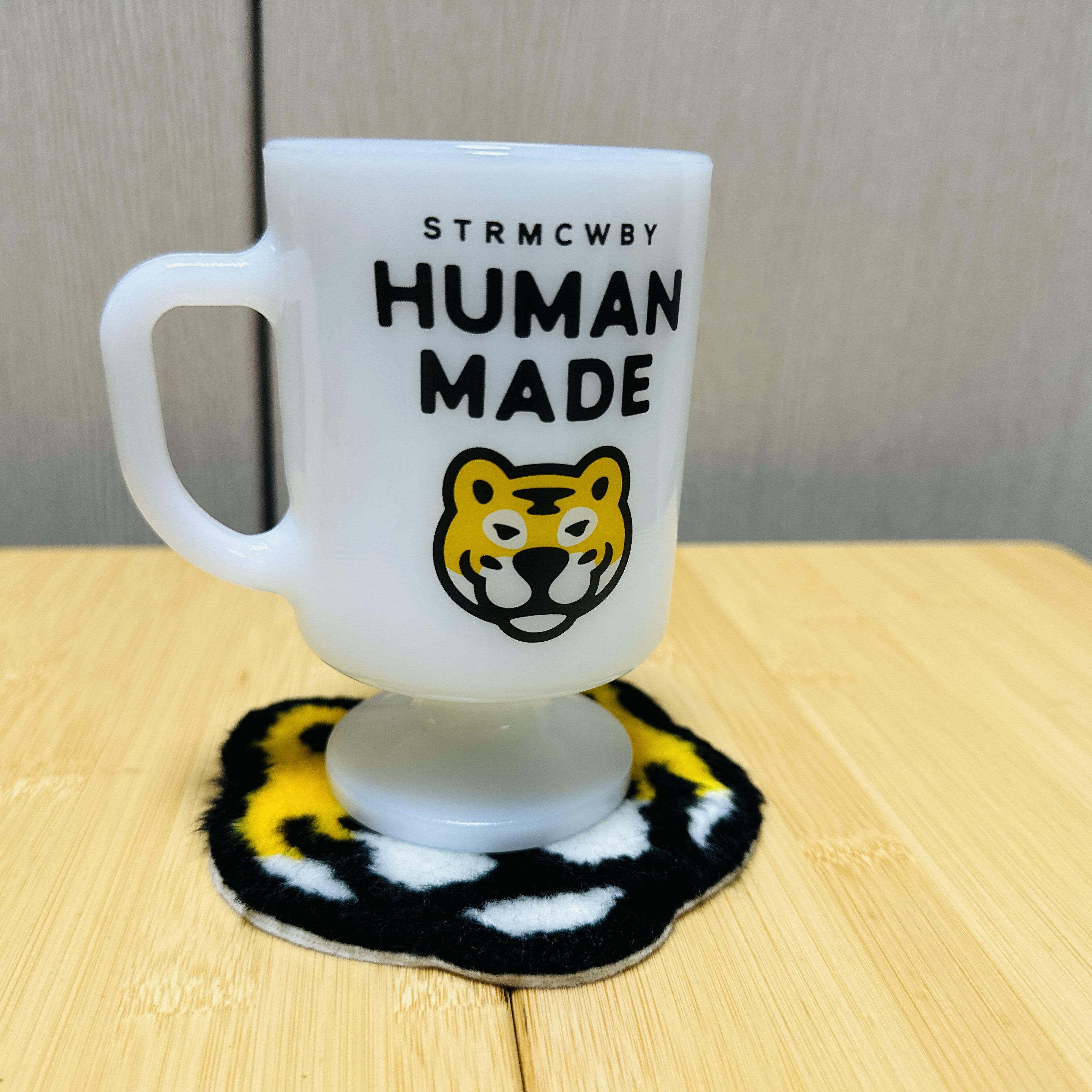 Human Made Glass Pedestal Mug White, Human Made Coaster #1 Yellow 착용 스타일