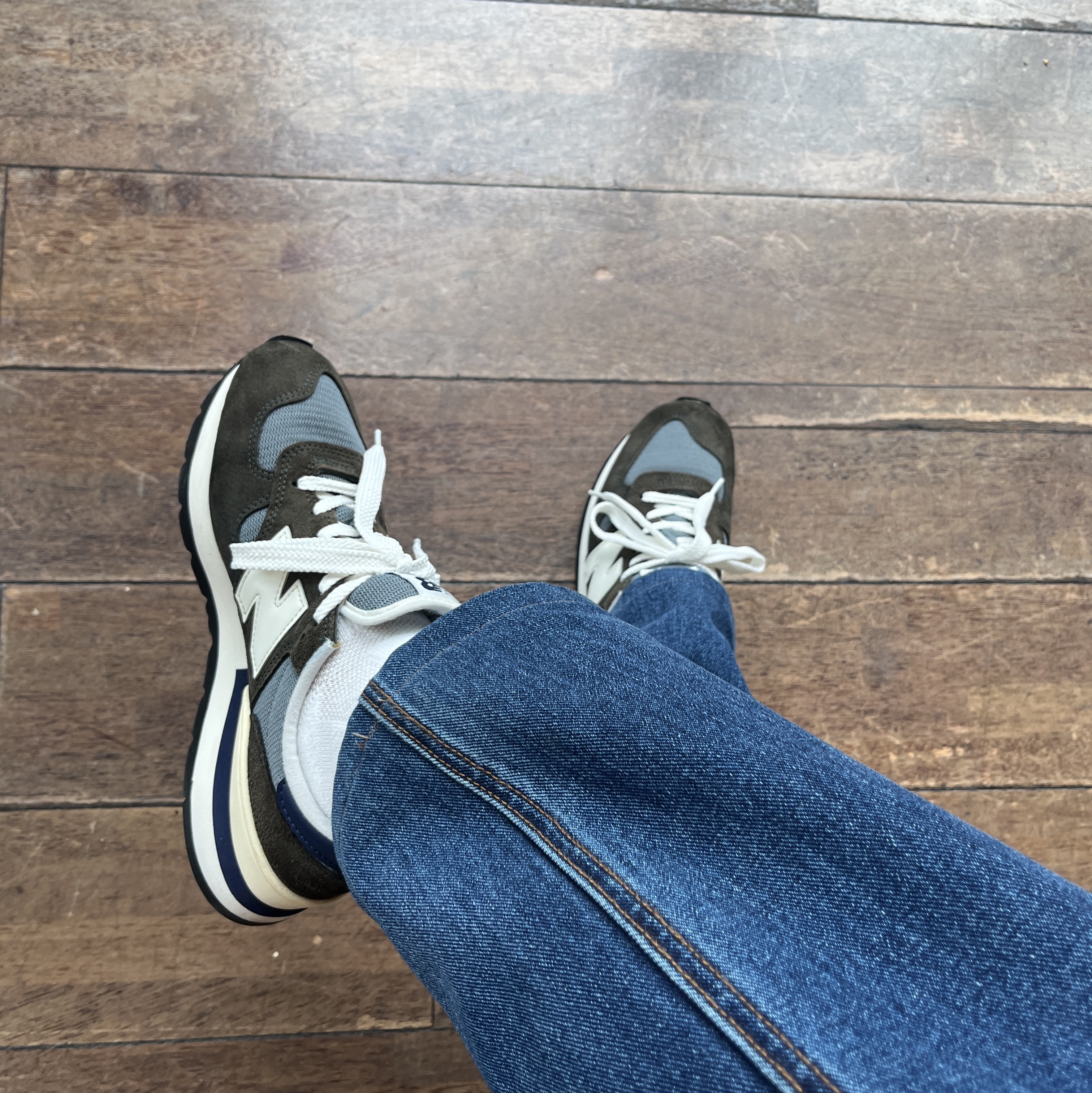 New Balance 990 Made in USA Dark Green 착용 스타일