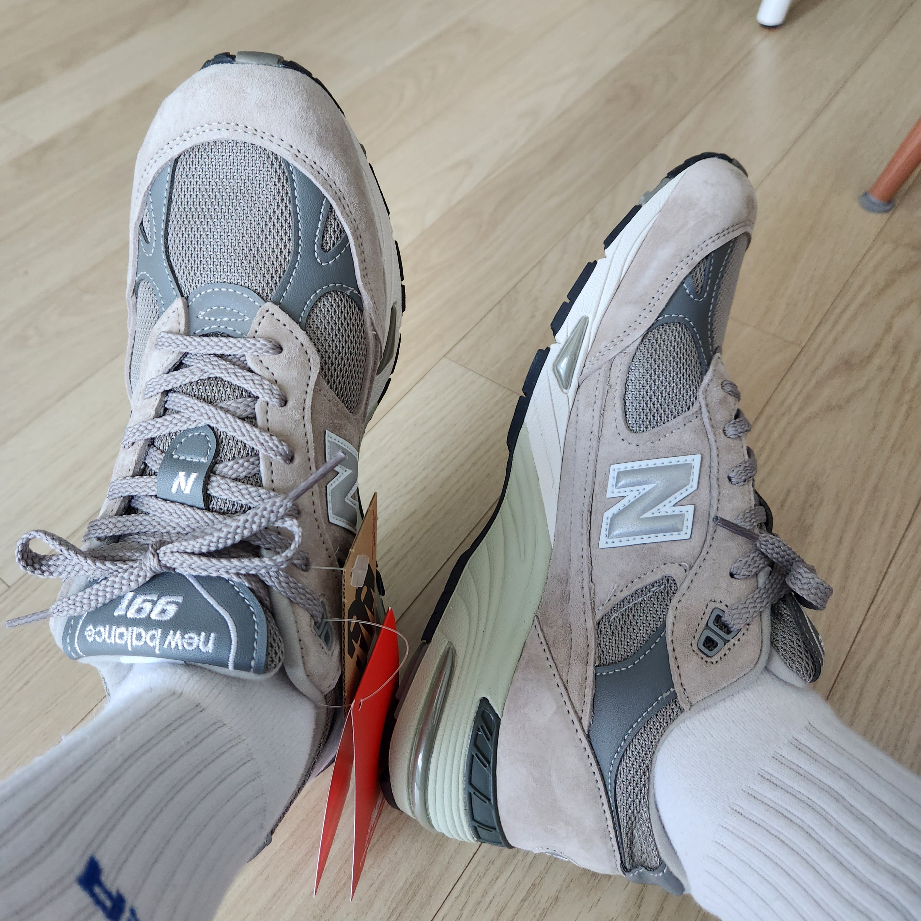 New Balance 991 Made in UK Grey 착용 스타일