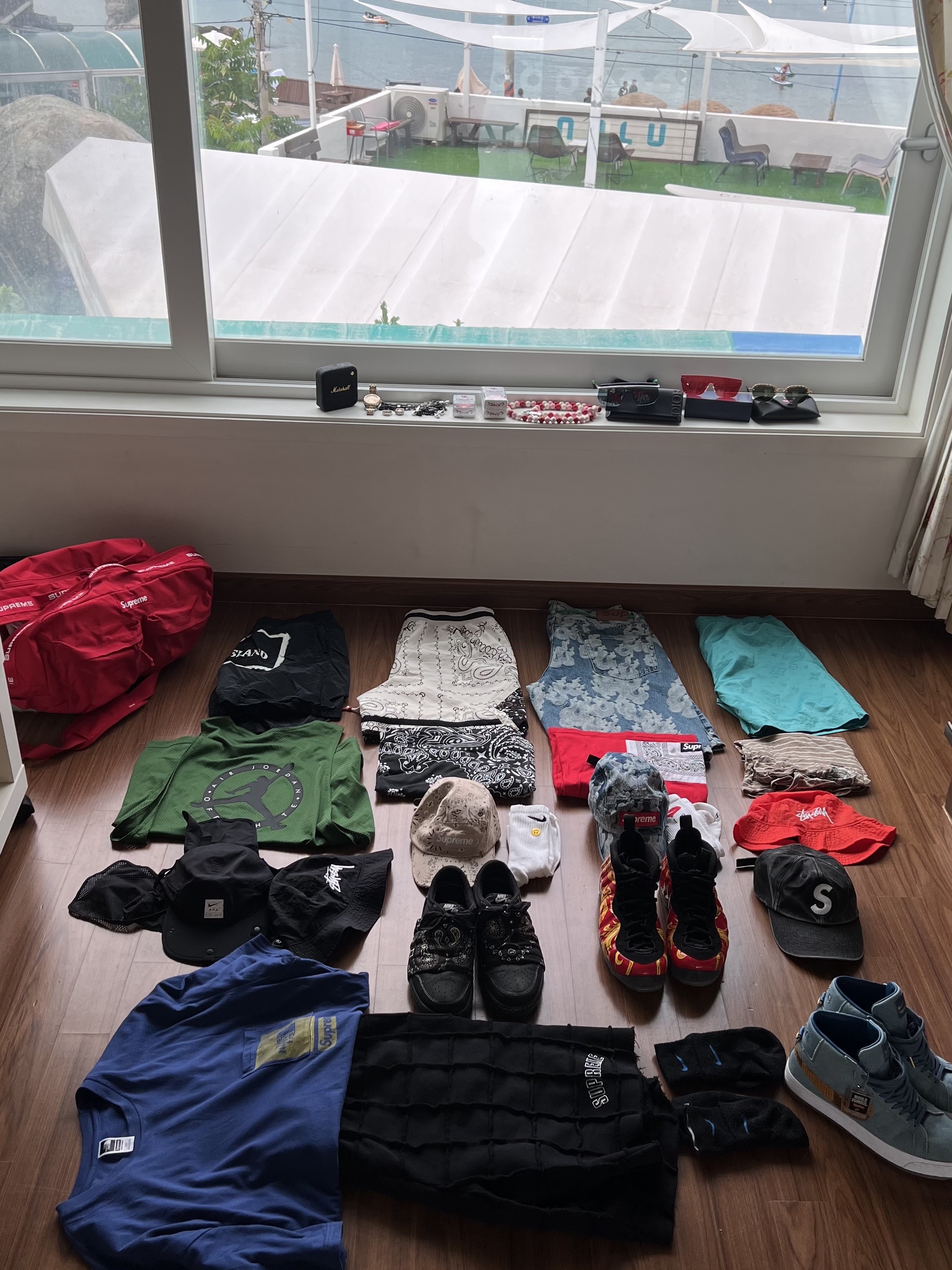 Supreme Bandana Camp Cap Tan - 21SS, Jordan x Off-White S/S Top Forest Green Black - US/EU 착용 스타일 - 2
