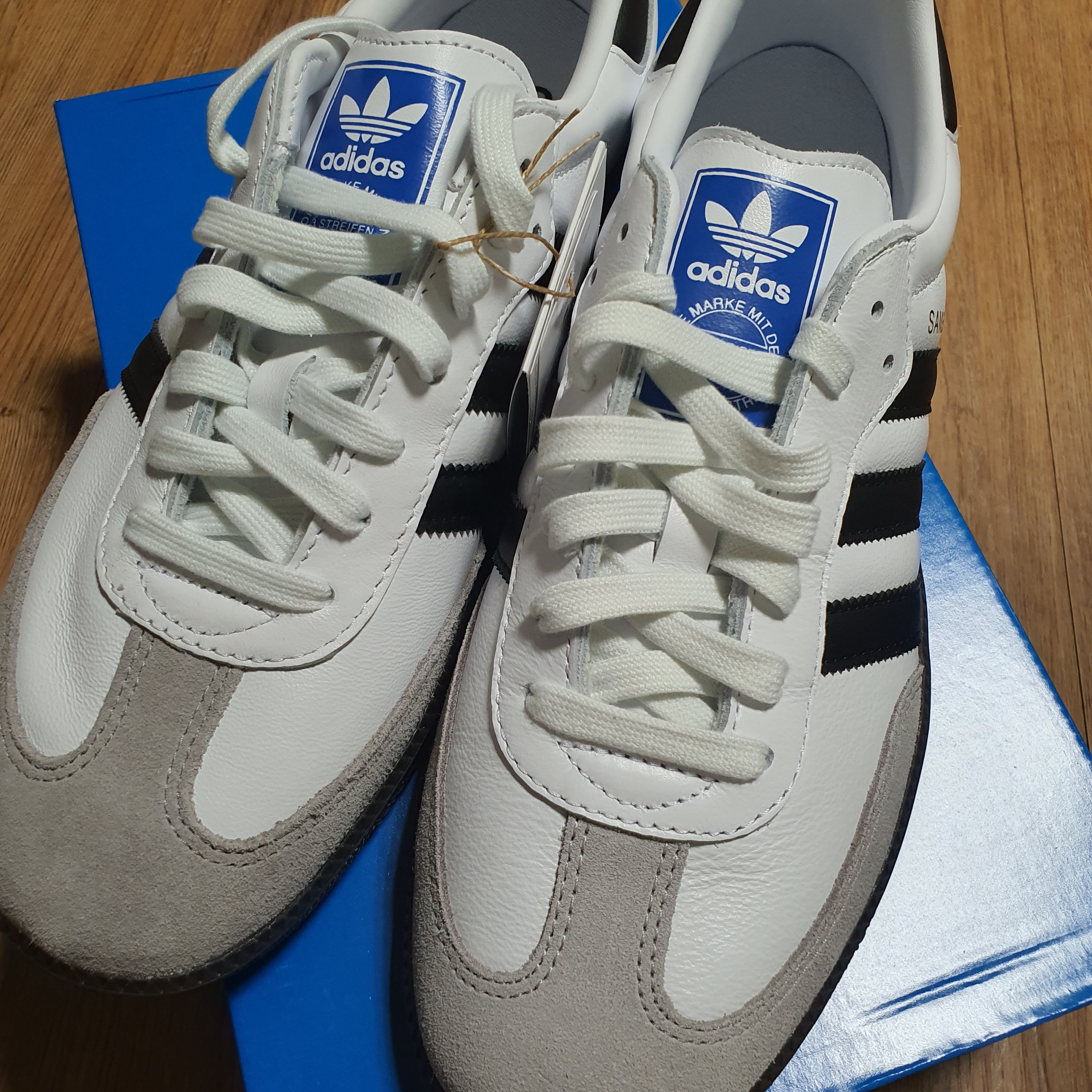 Adidas Samba OG Cloud White 착용 스타일