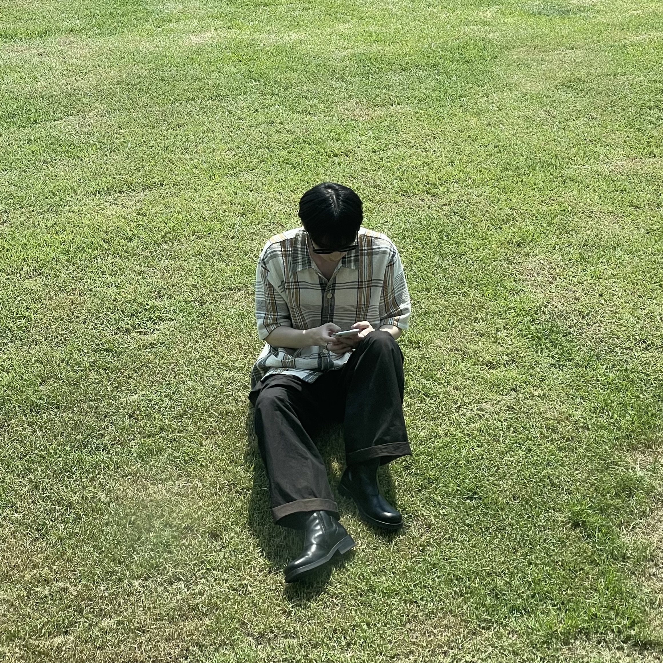 Our Legacy Elder Short Sleeve Shirt Ecru Green Summer Plaid, Our Legacy Mount Trouser Black High Twist Solaro 착용 스타일 - 2