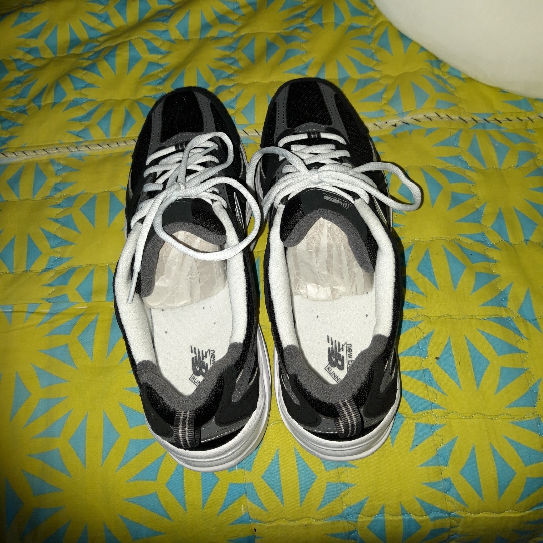 New Balance 530 Classic Black 착용 스타일