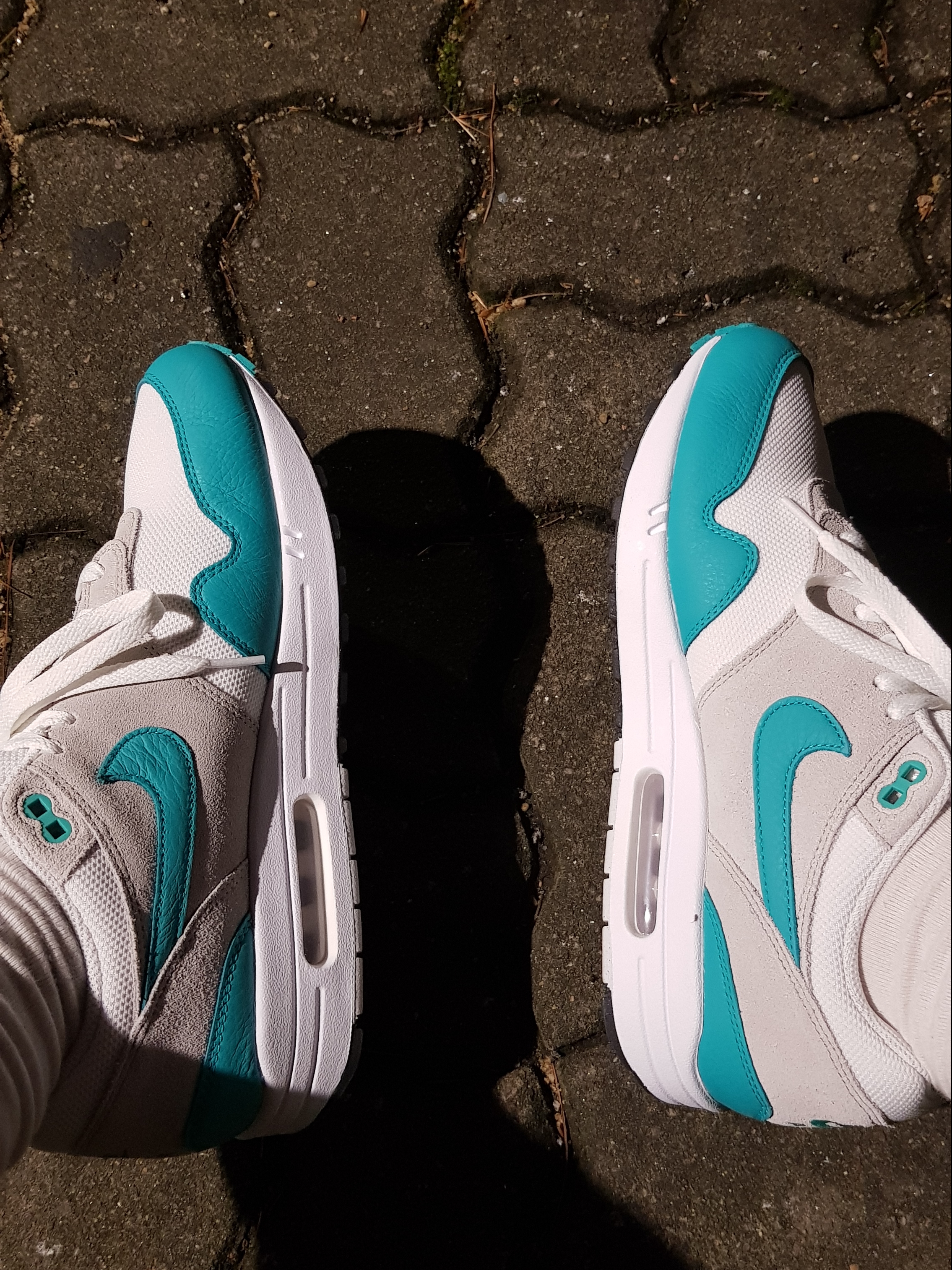 Nike Air Max 1 Clear Jade 착용 스타일