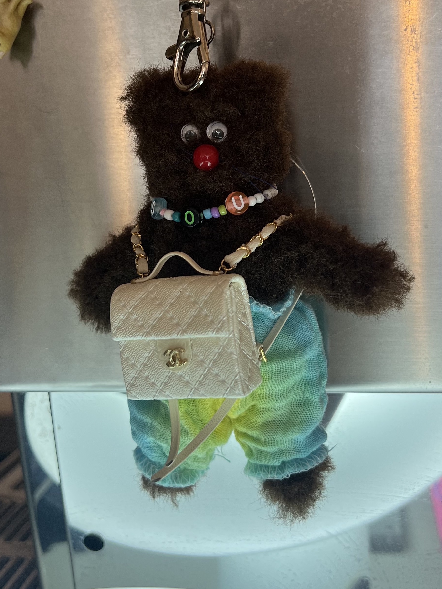 Monamhee Bred Keyring with Pink Pants Brown, STU x Monamhee Stu's Apron 착용 스타일 - 4