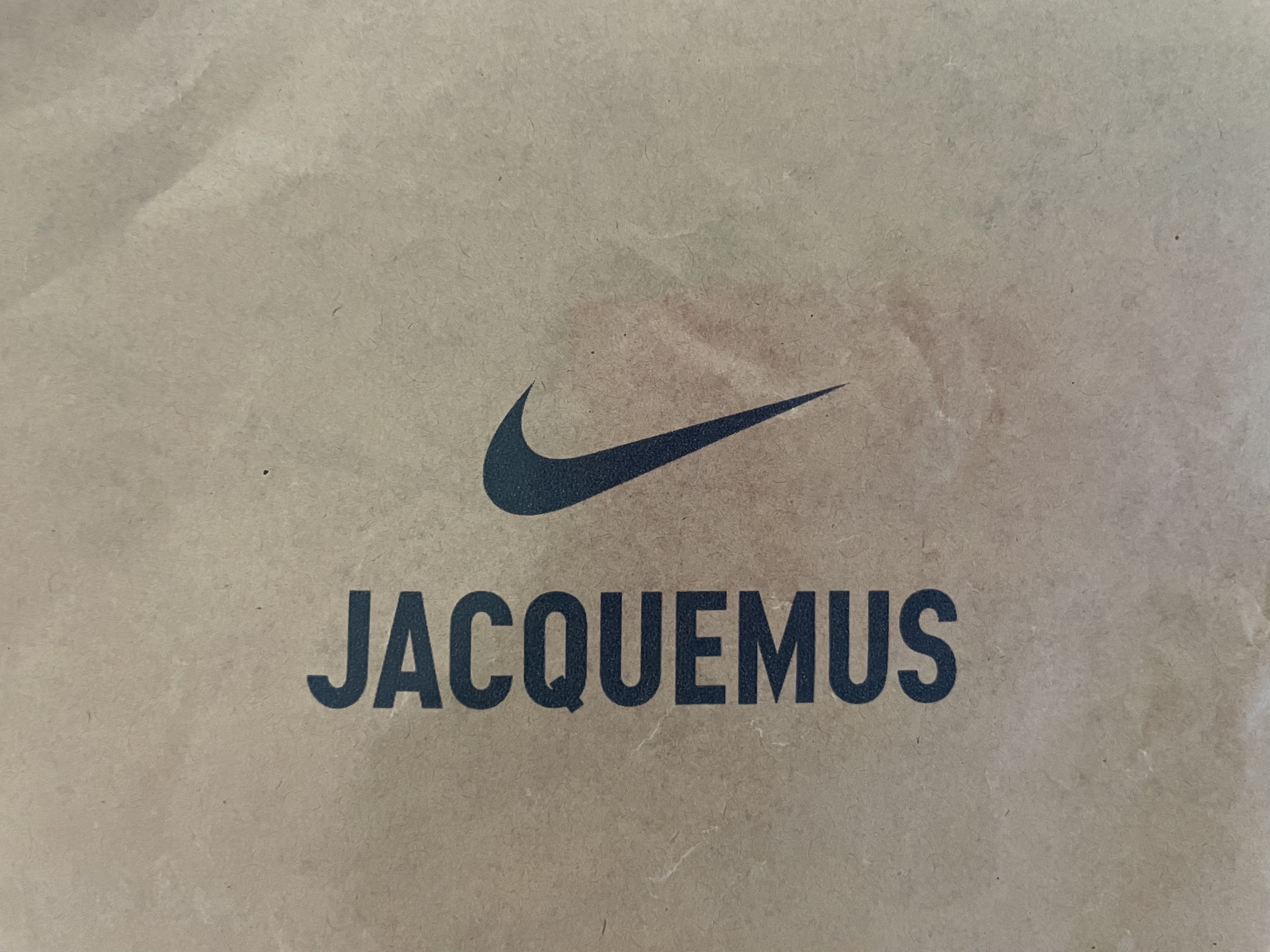 Nike x Jacquemus J Force 1 Low LX SP White 착용 스타일 - 1